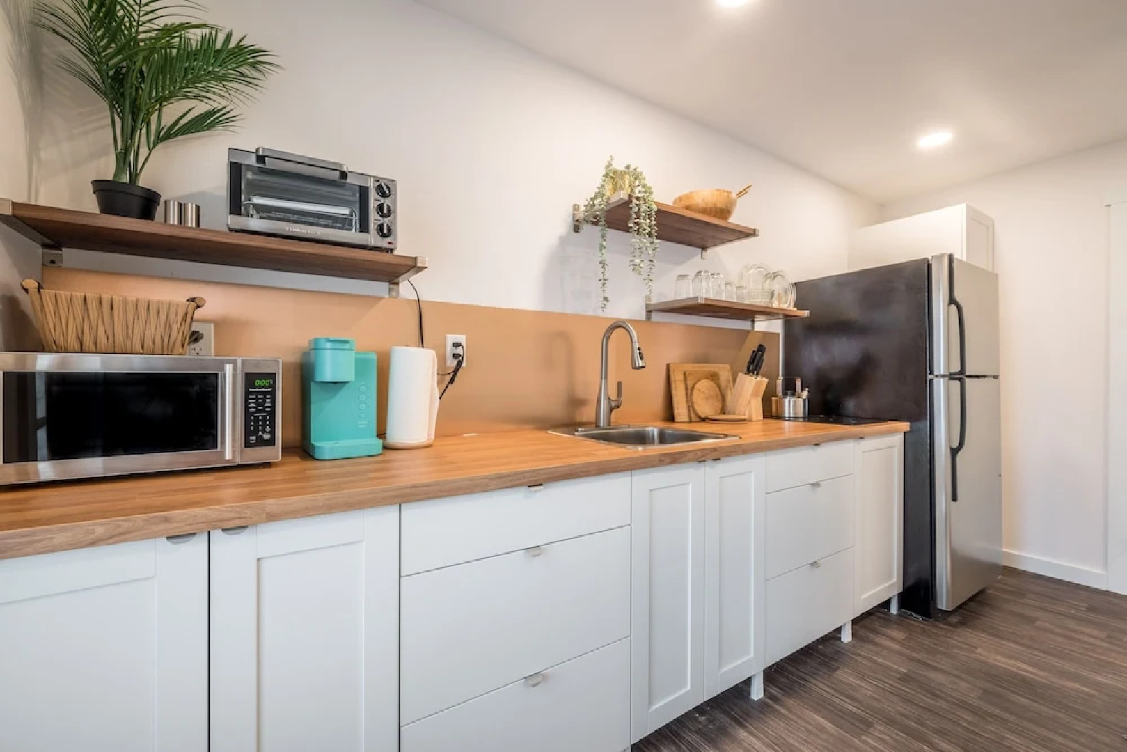 Cozy Fully-Equipped 2 Bedroom Suite