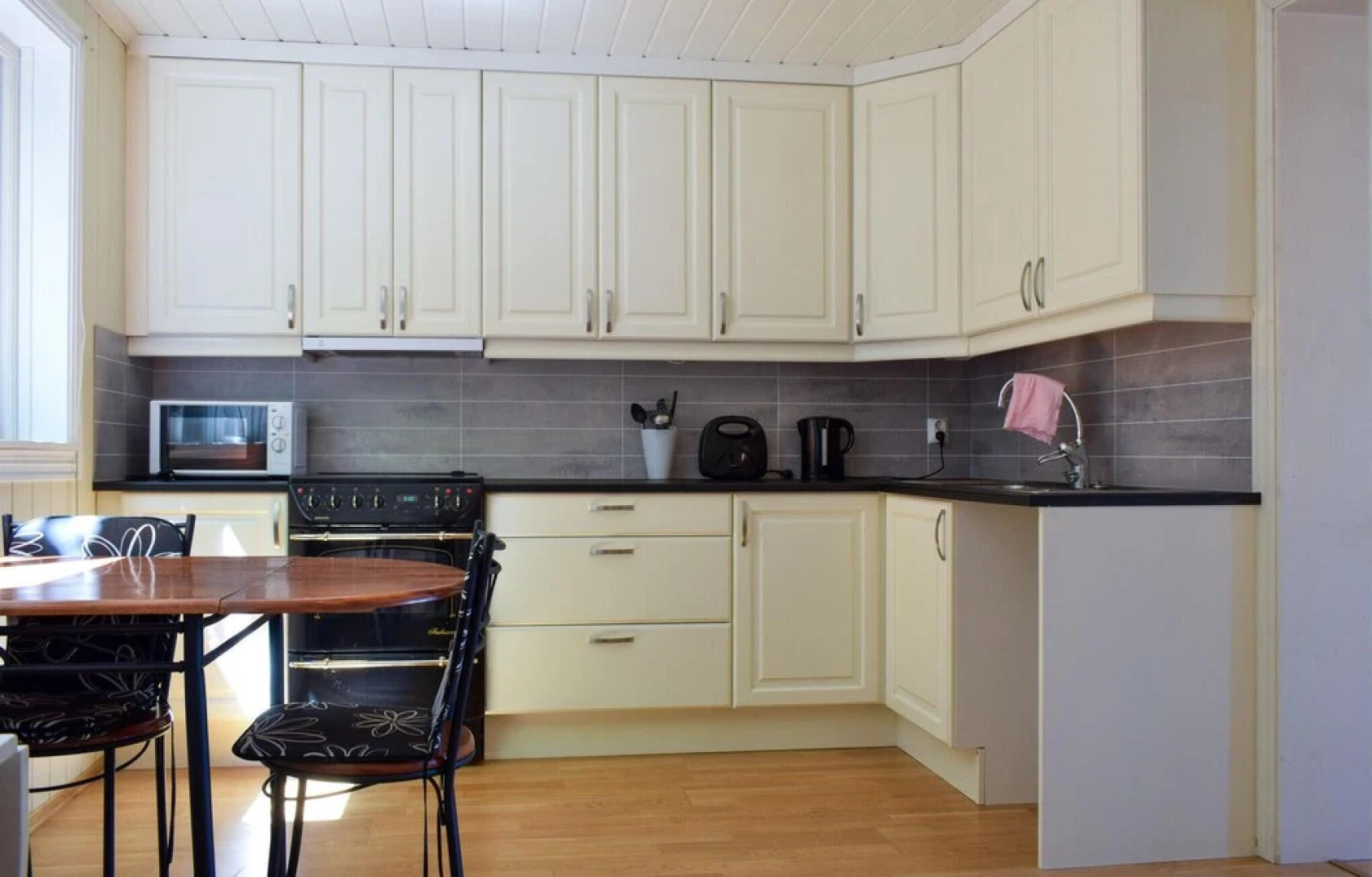 Amazing Apartment in Mandal With 1 Bedrooms and Wifi