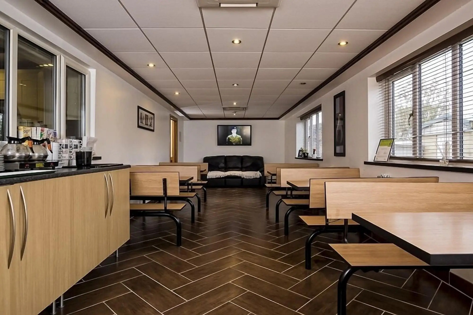 Thorne Central Guest House