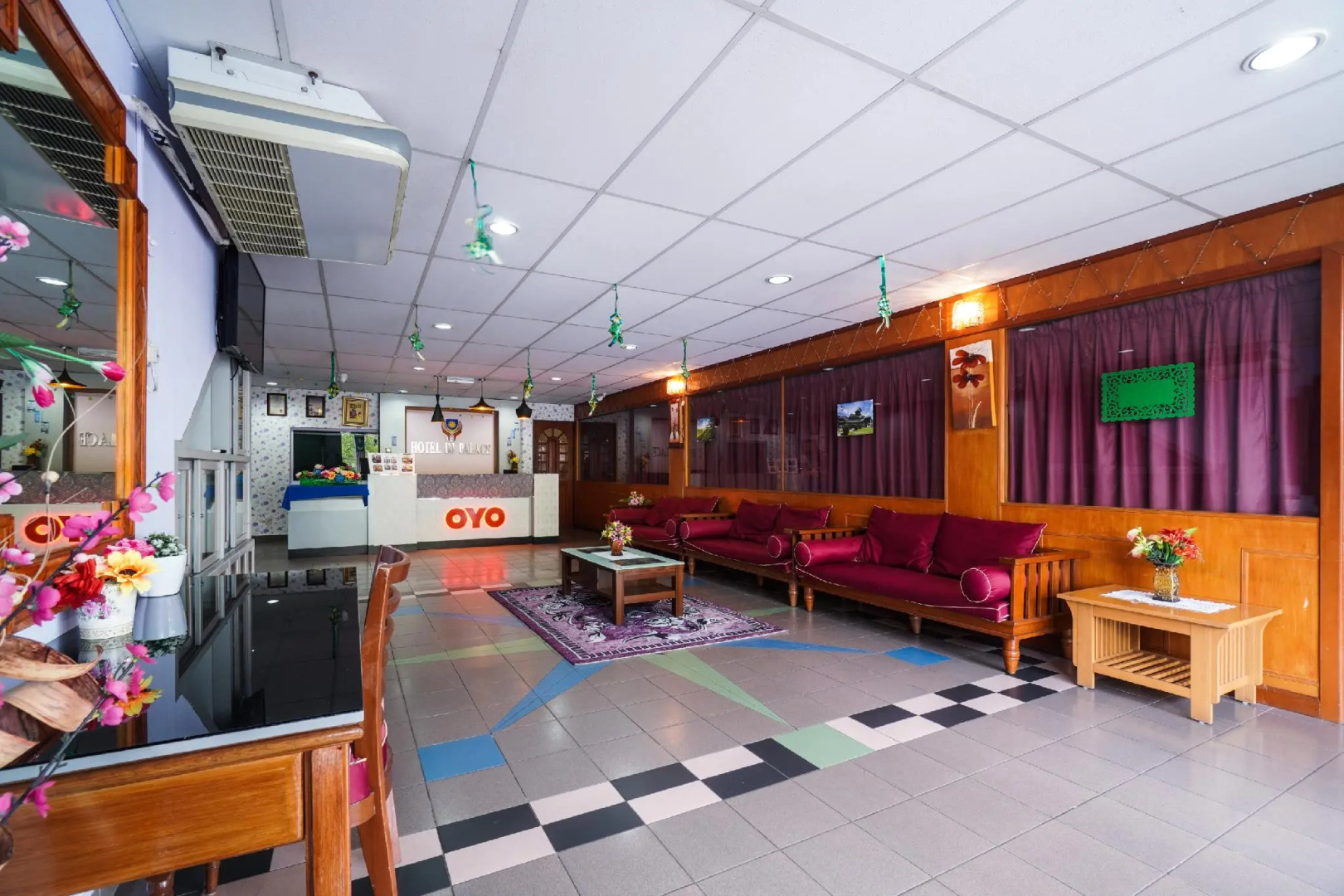 OYO 44101 Hotel DJ Palace