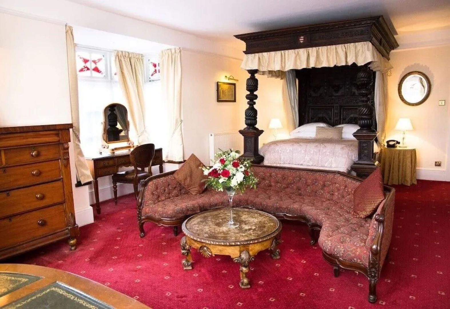 Two Bridges Hotel