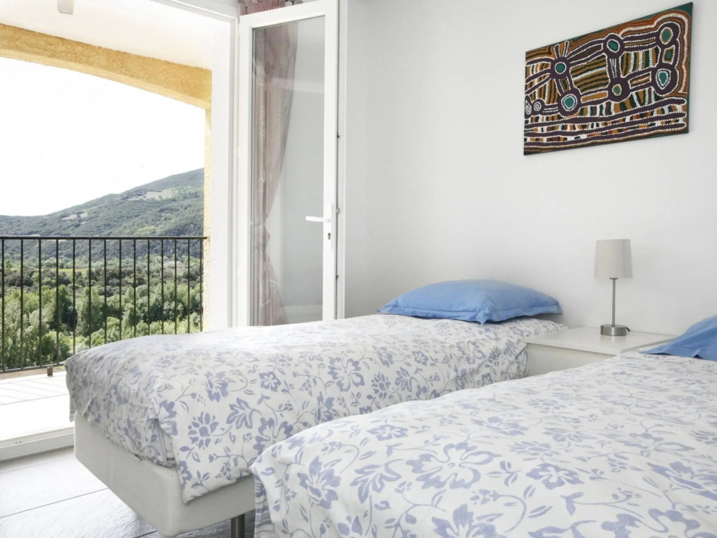 Peaceful Villa With Pool & Views