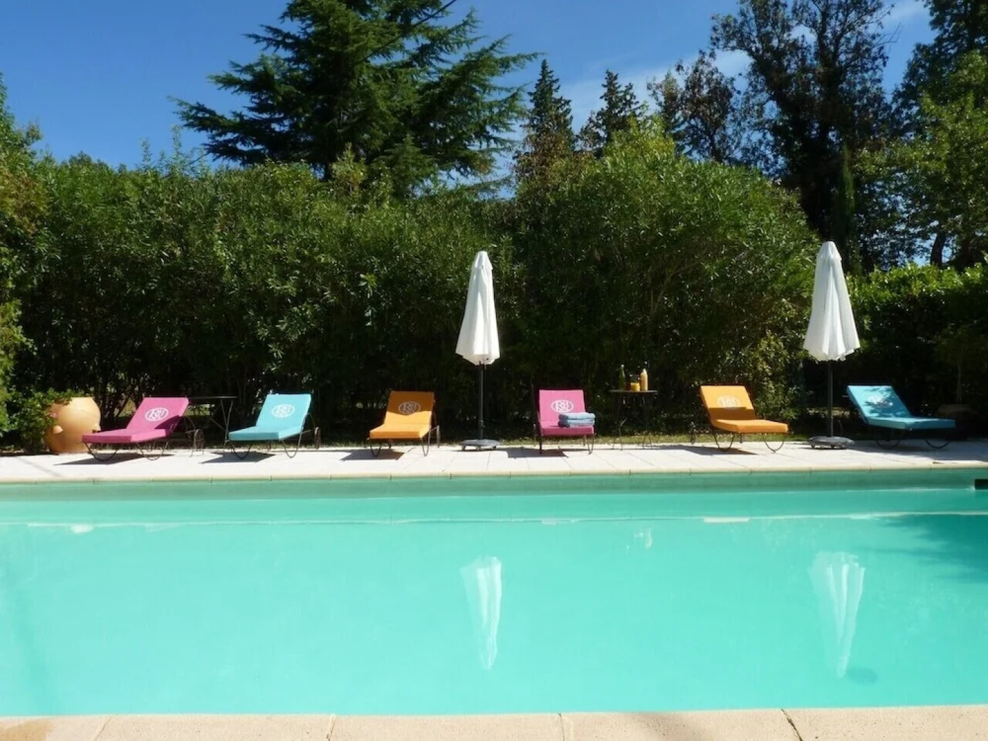 Domaine de Rhodes - Locations de Vacances / Vacation Rentals