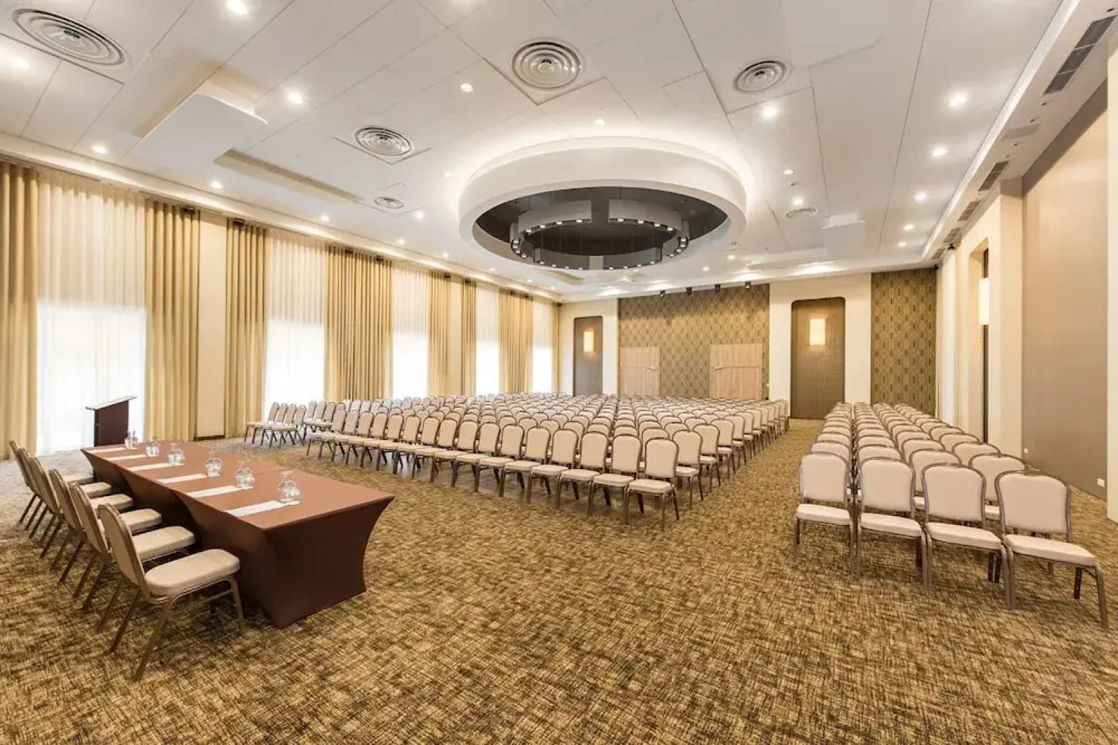 Z-Hotel Business & Spa