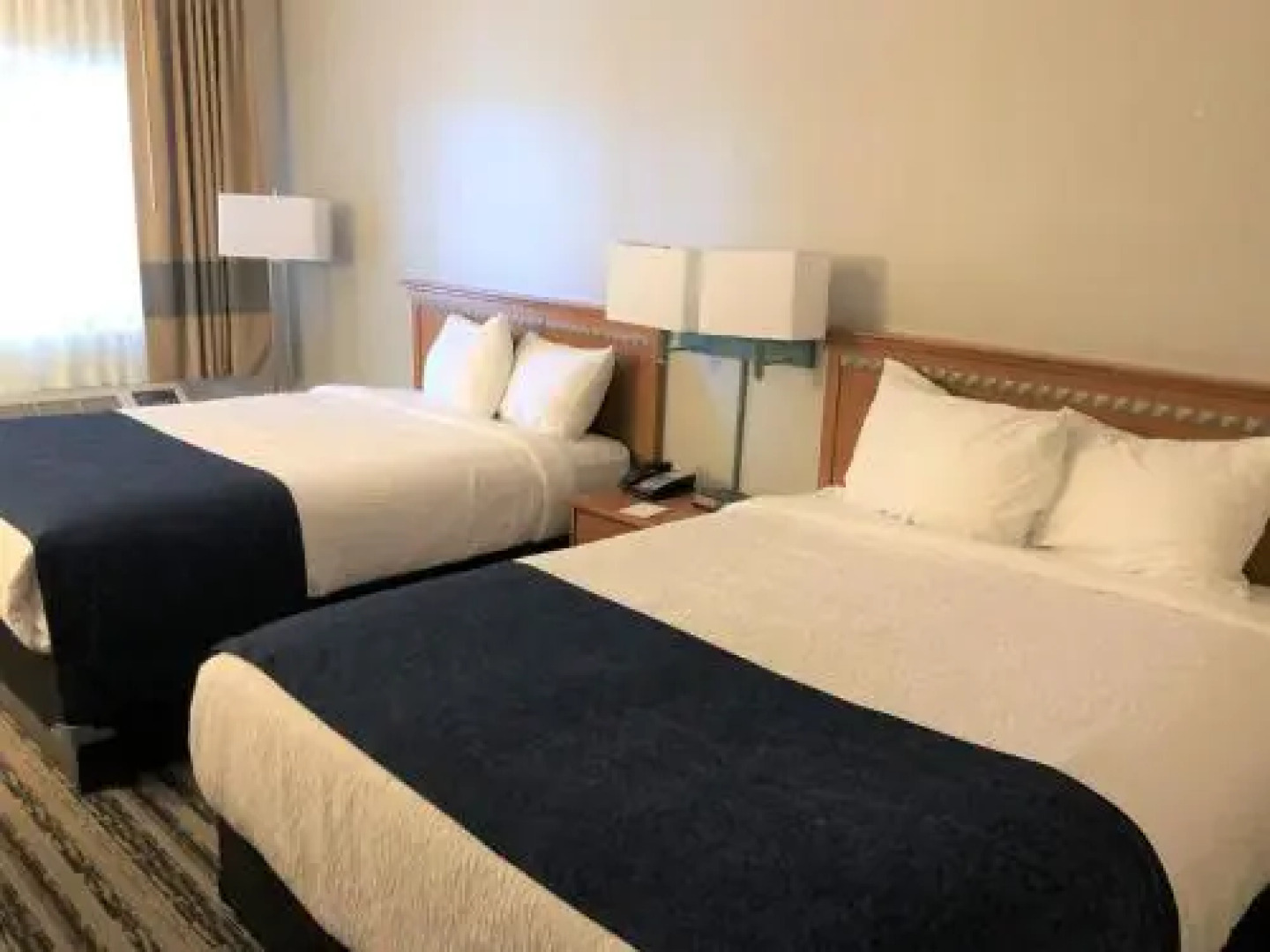 Navajoland Inn and Suites