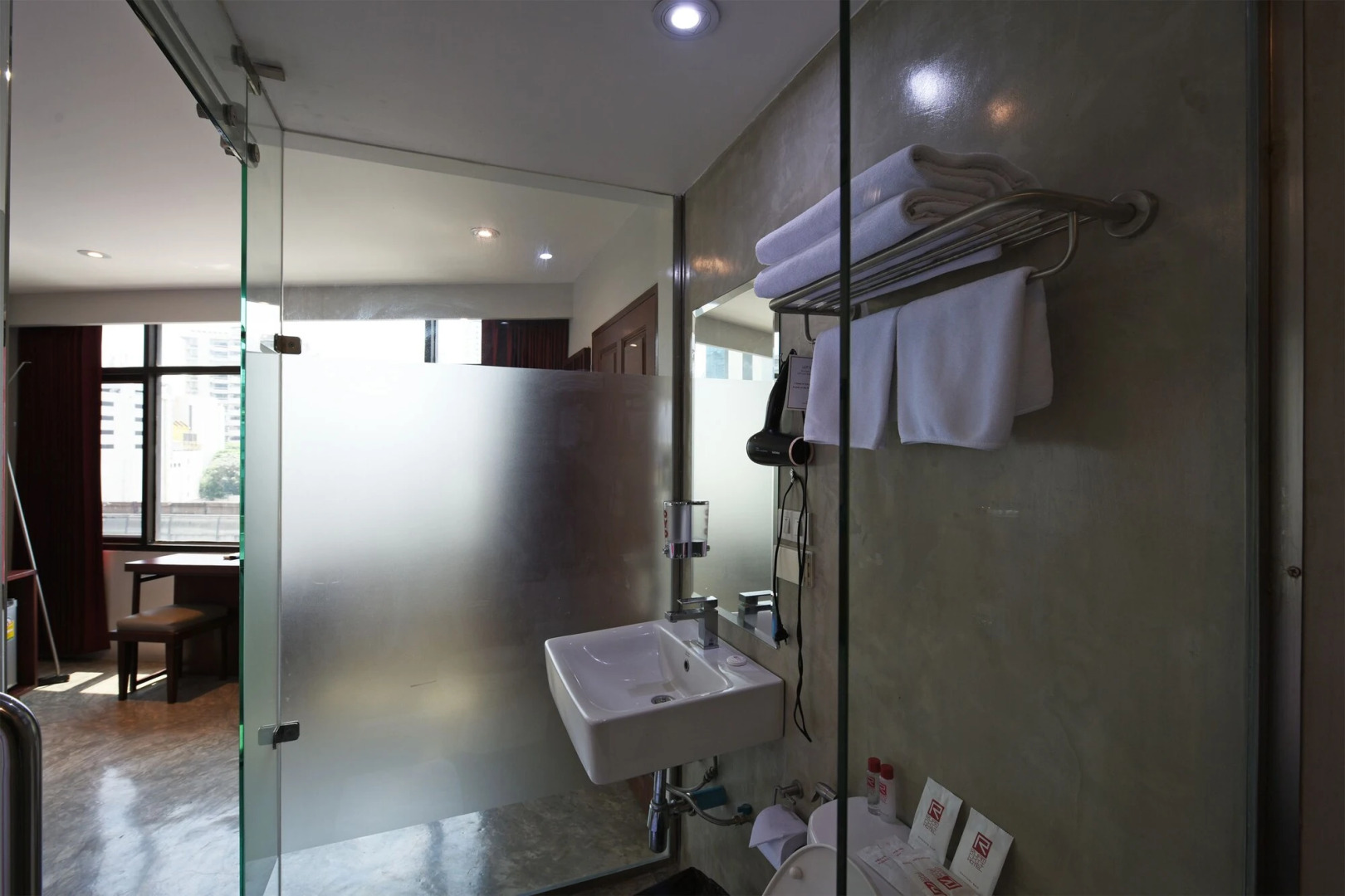 Ruamchitt Plaza Hotel