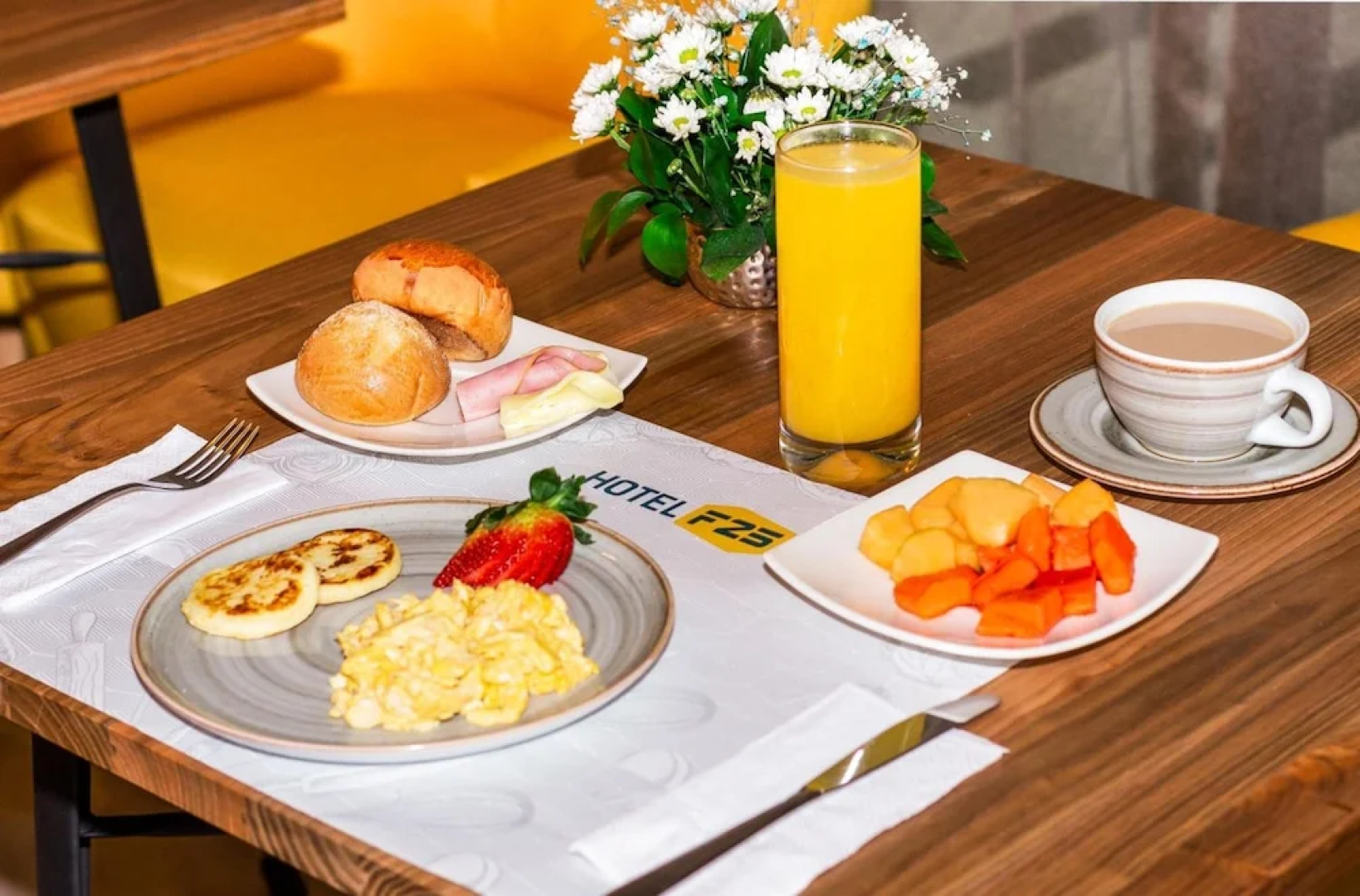 Hotel F25