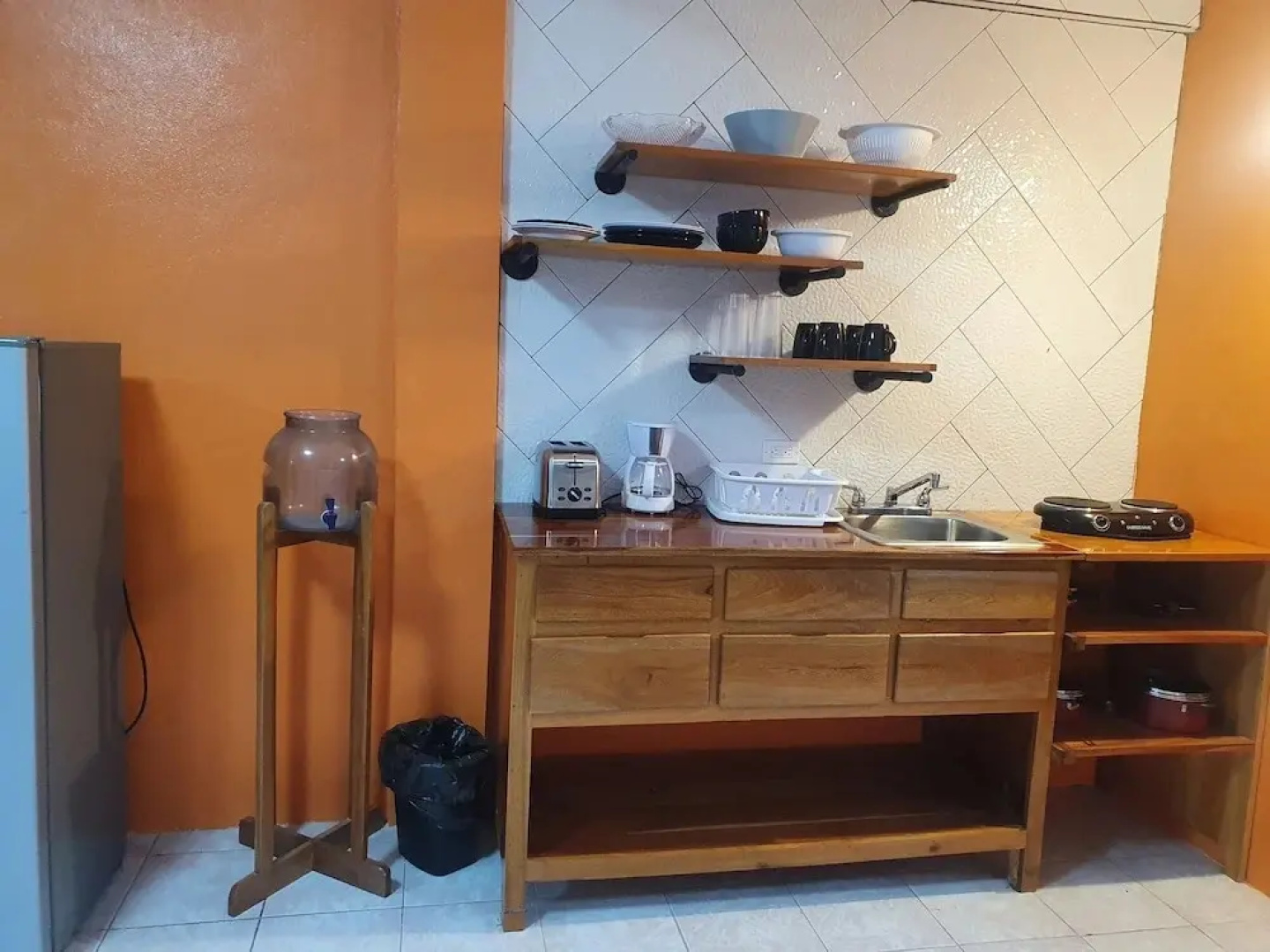 Rosco's Faymous Hideaway