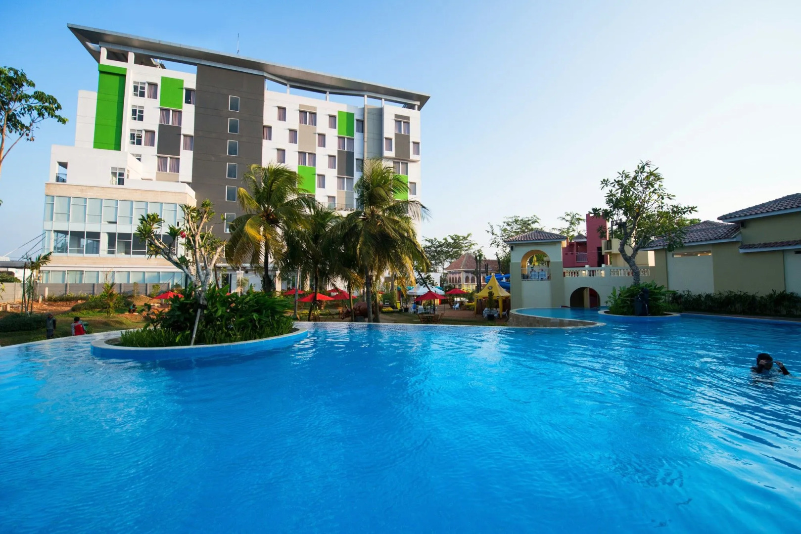 Whiz Prime Cifest Cikarang