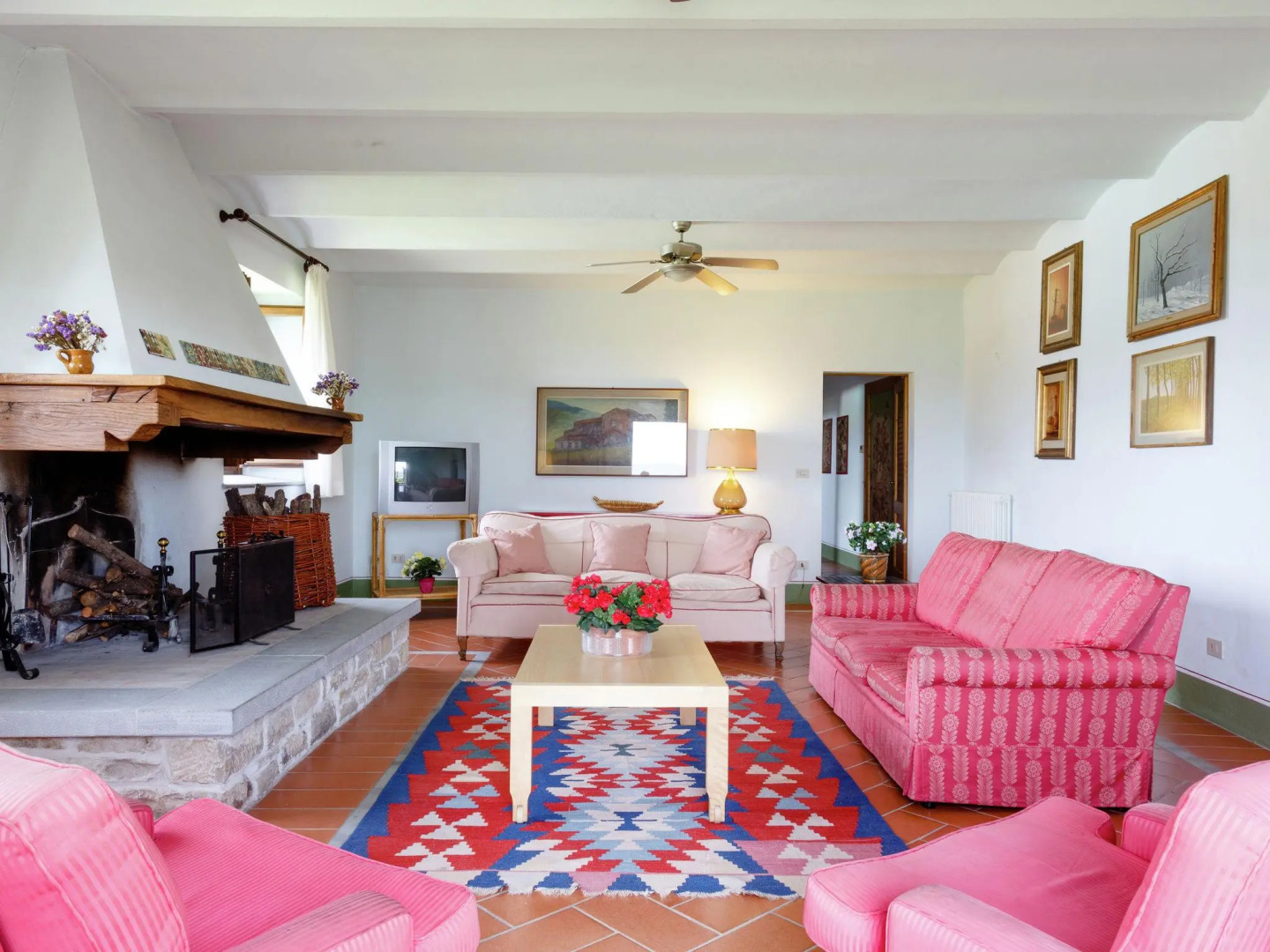 Luxurious Villa in Tredozio with Swimming Pool