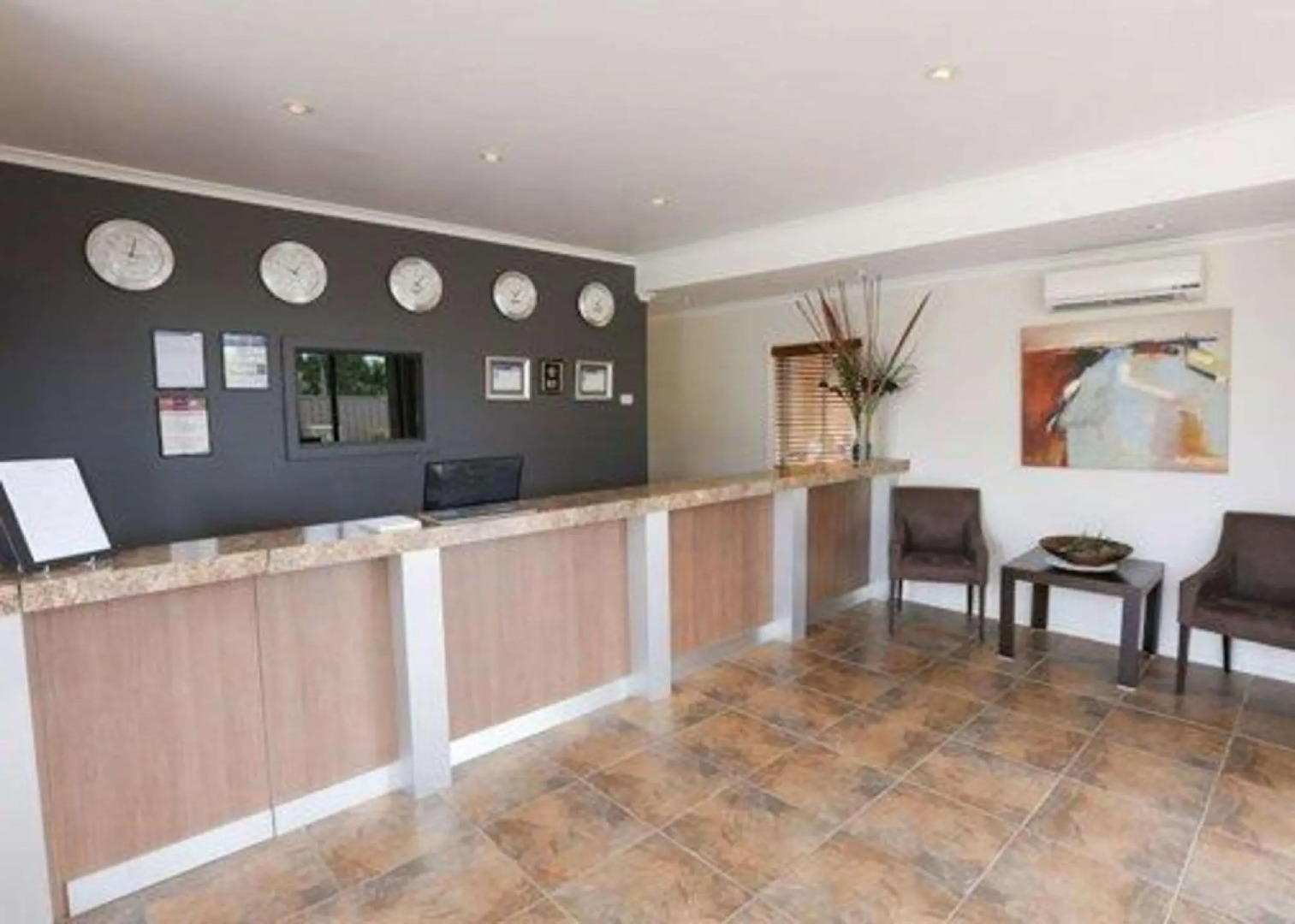 Comfort Inn Deakin Palms