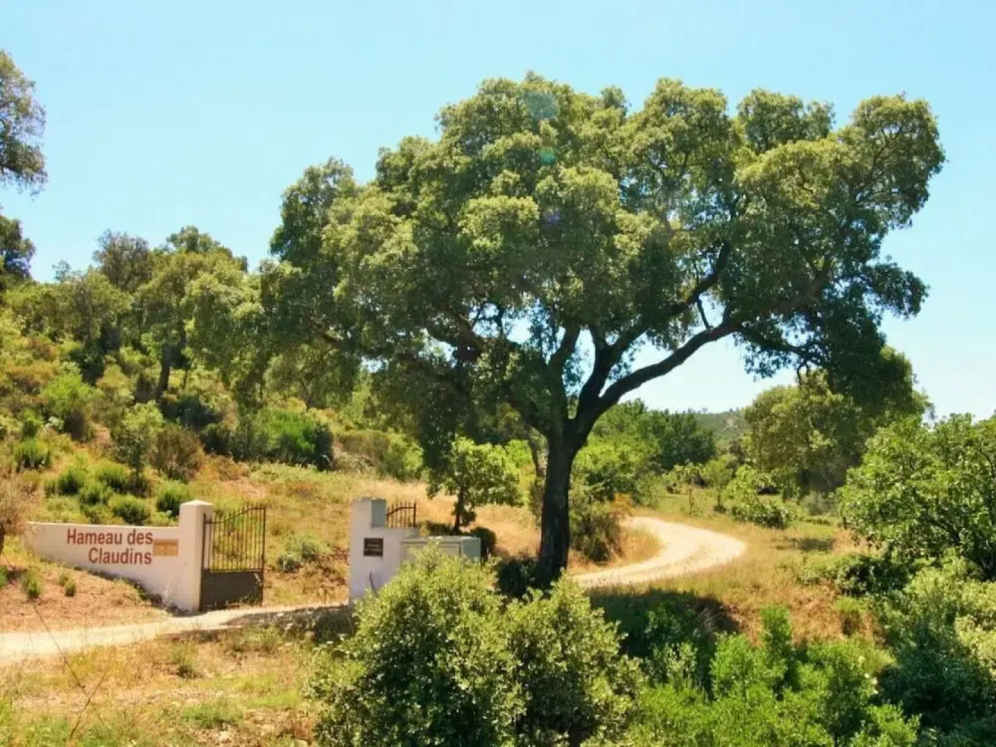 Prat-bourdin no. 18 Hameau des Claudins