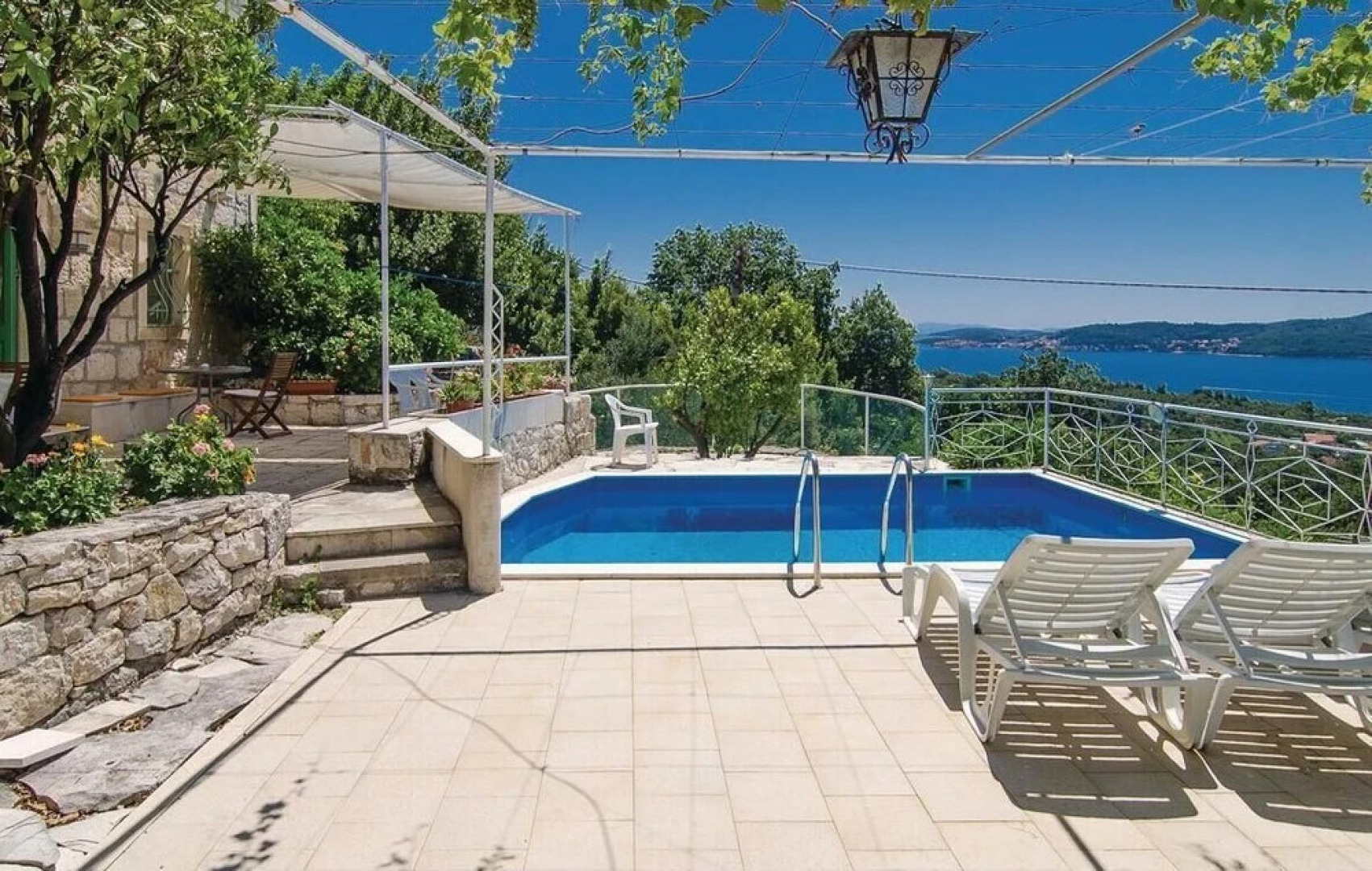 Stunning Home in Viganj With Wifi and 4 Bedrooms