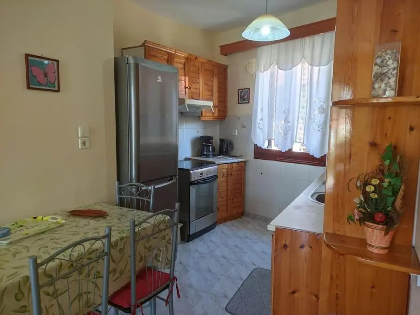 House with Kastro view