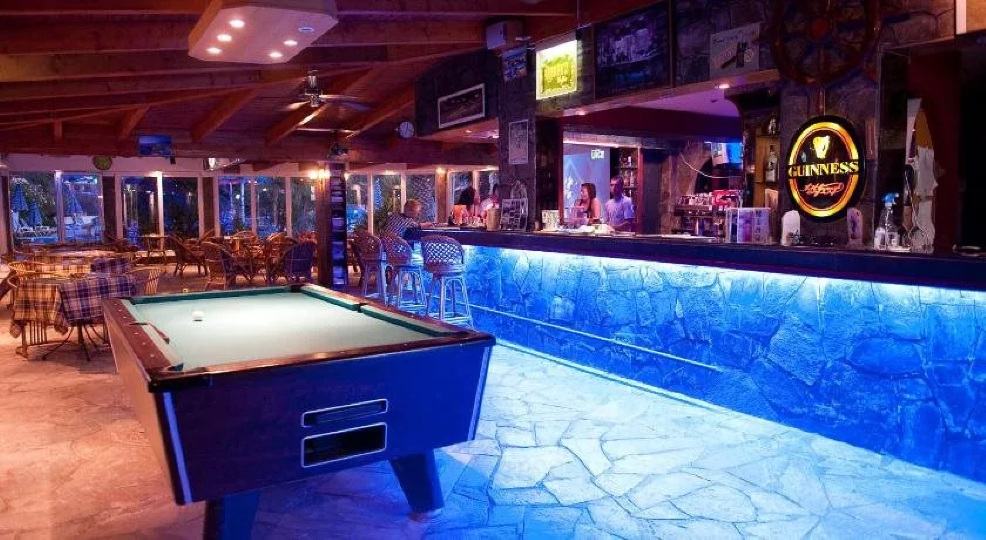 Charlies Venus Apartments