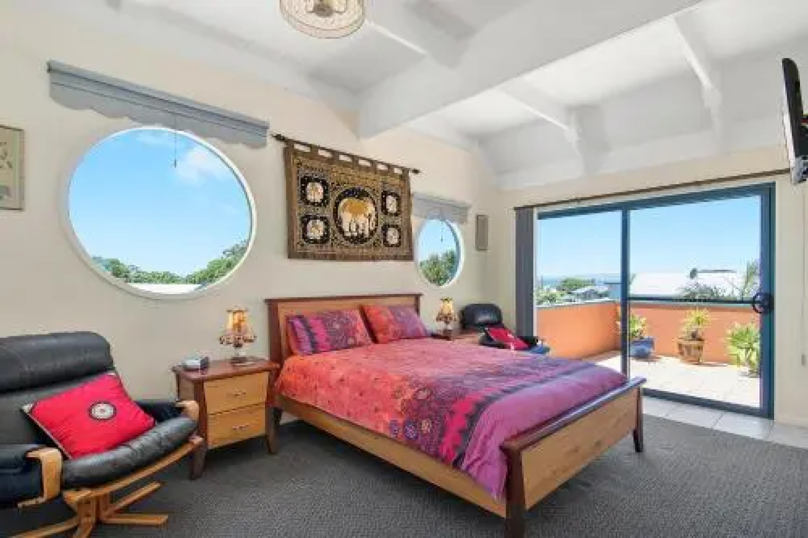 Black Dolphin Beach Penthouse