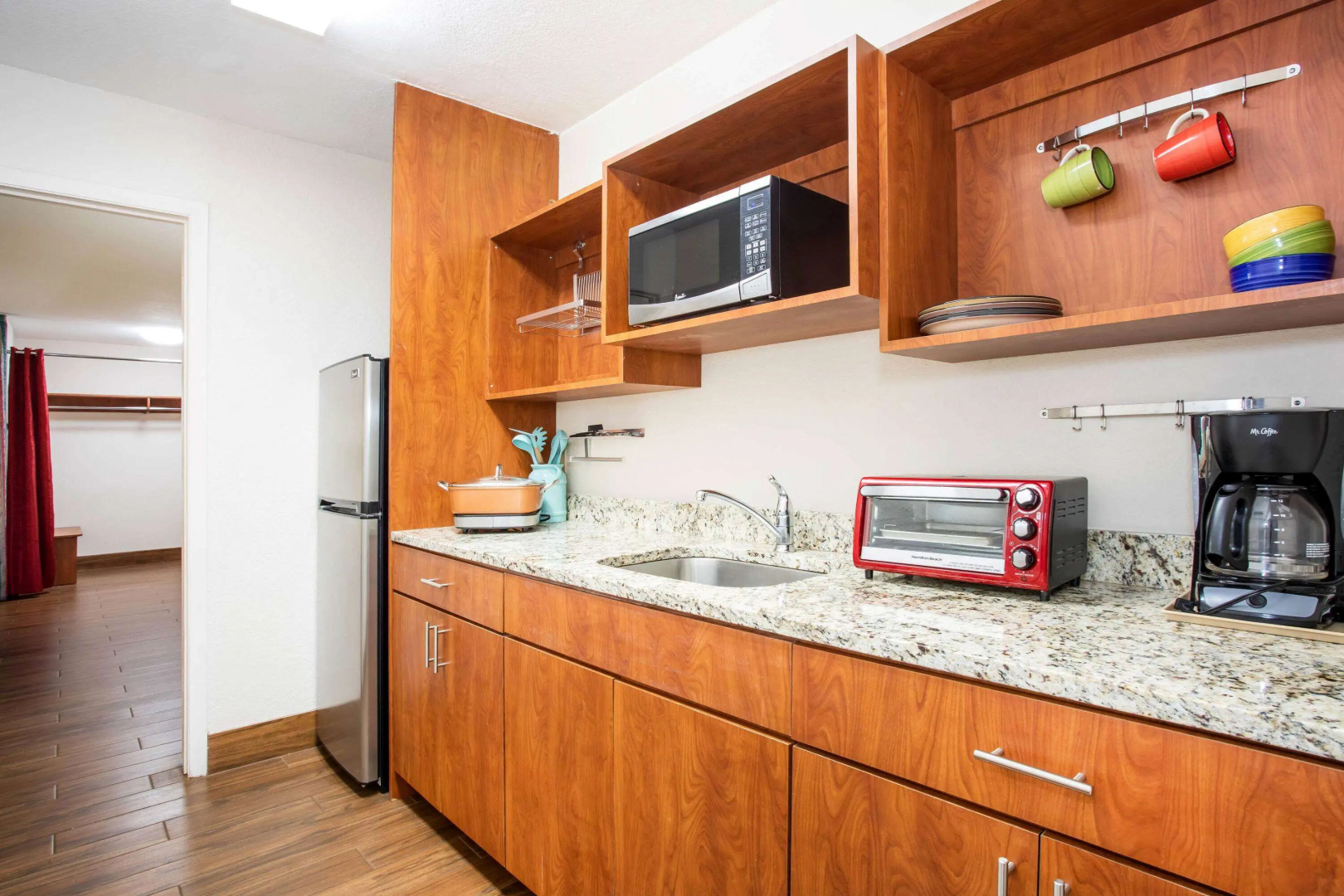 Super 8 by Wyndham North Palm Beach