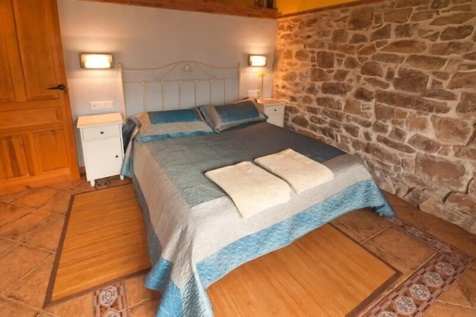 Apartamentos Rurales L'Arboleu