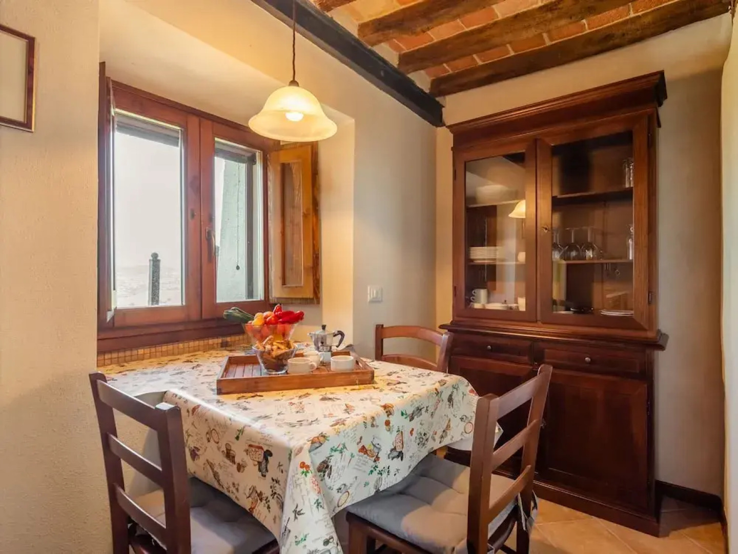 Holiday House With Pool and Fantastic Views