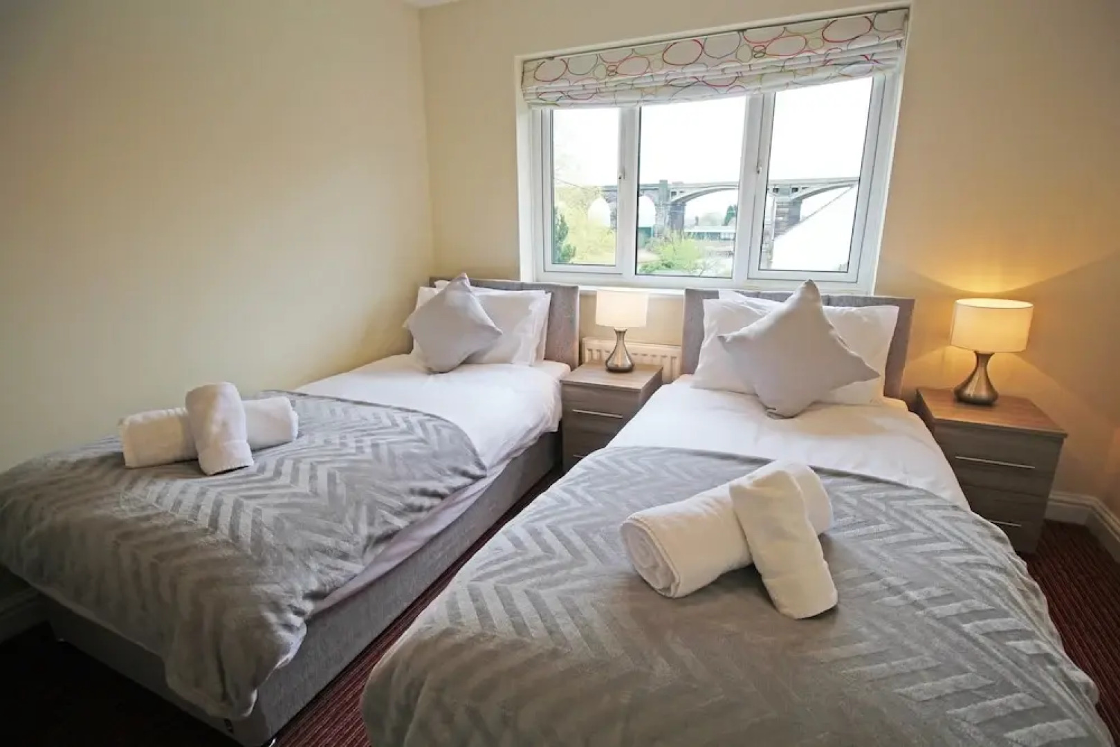 3 Bedroom Holiday Home With River Views