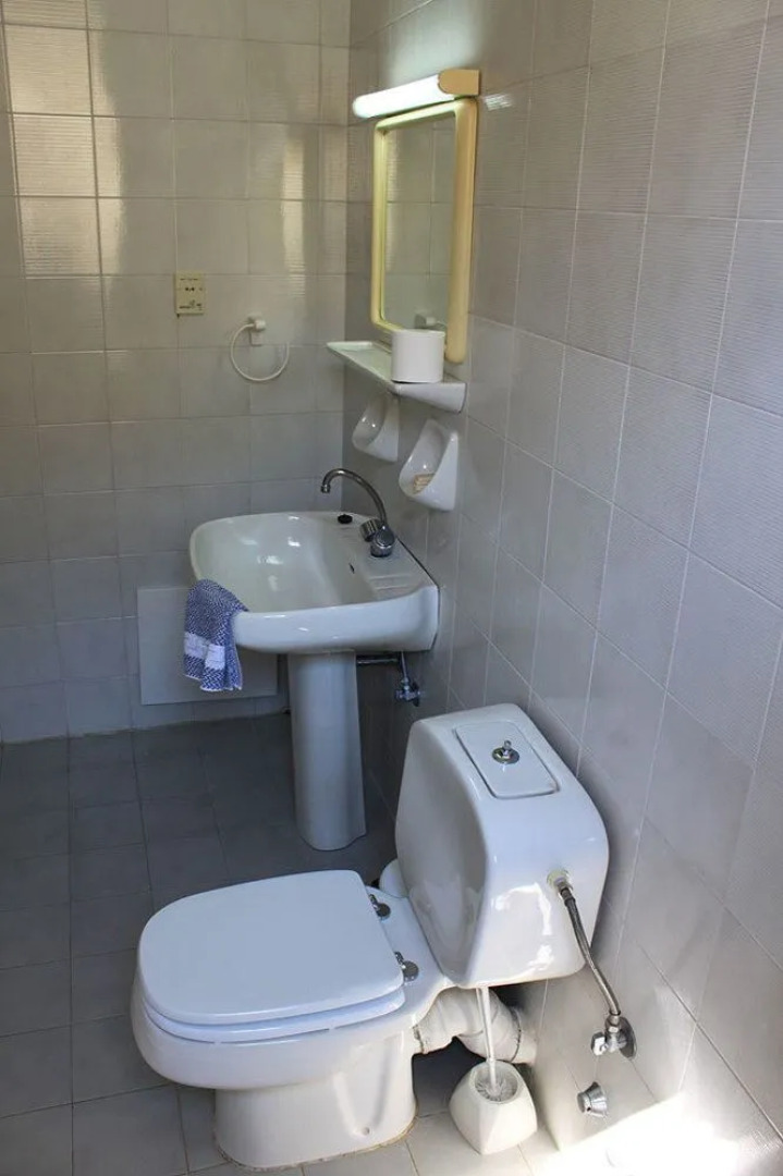 Calypso Hotel Apartments