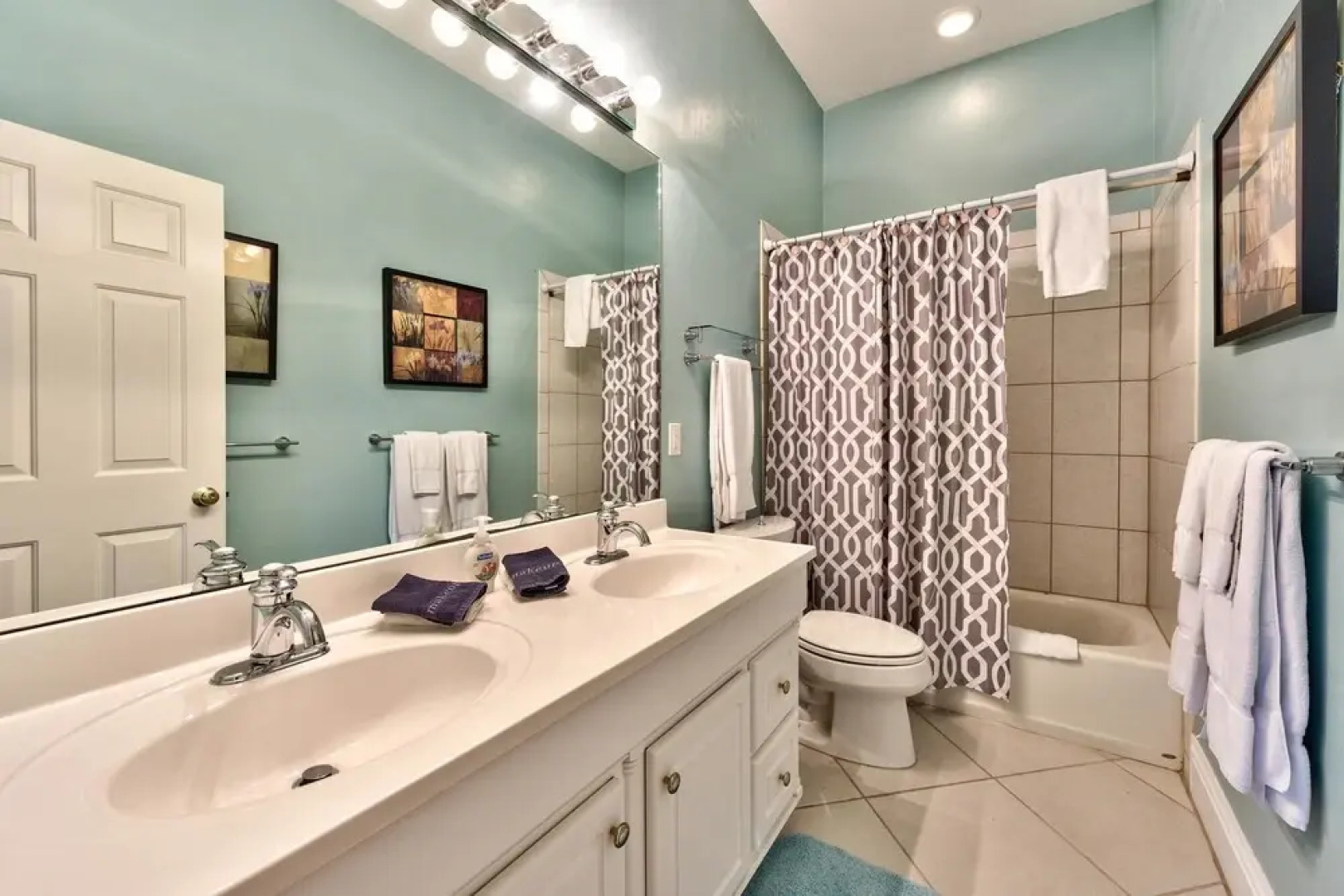 Syracuse 3 Bedroom Home by NFVH