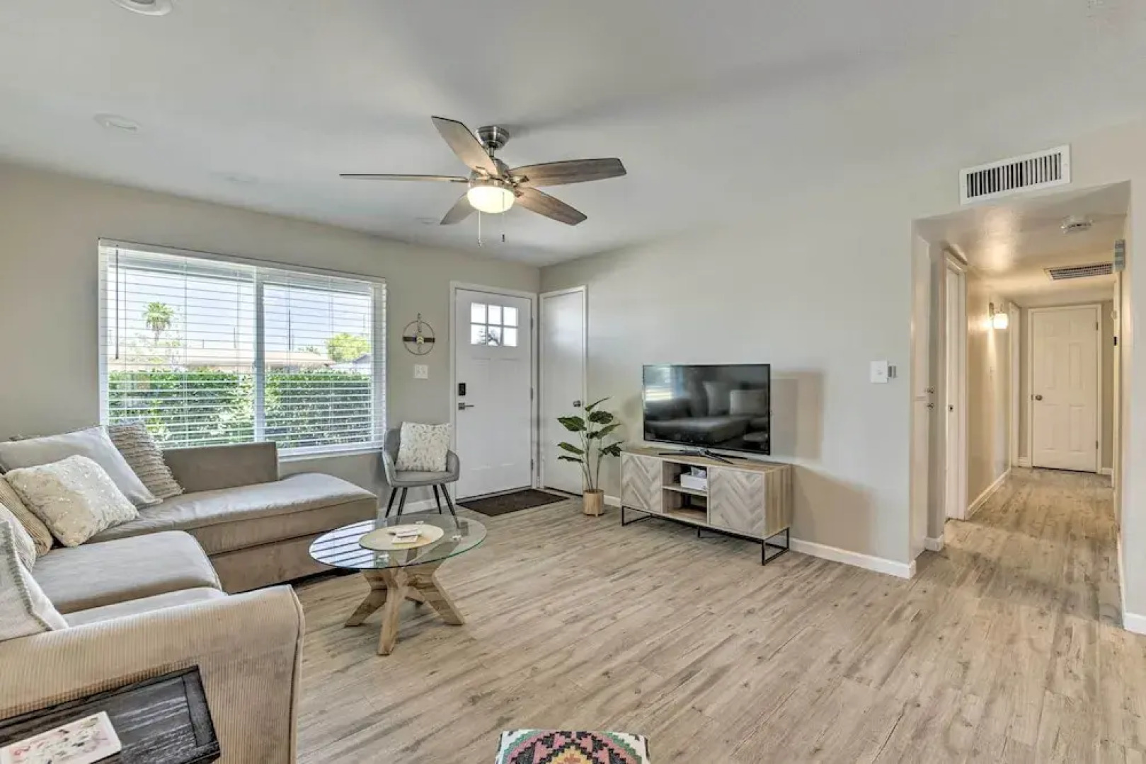 3 Mi to Asu: Home w/ Pool & Grill in Tempe!