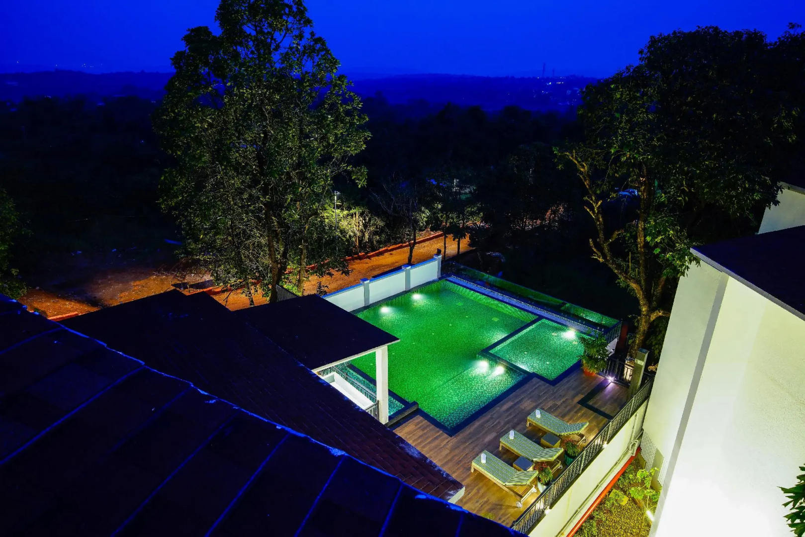 Amoravida By 7 Apple Resorts