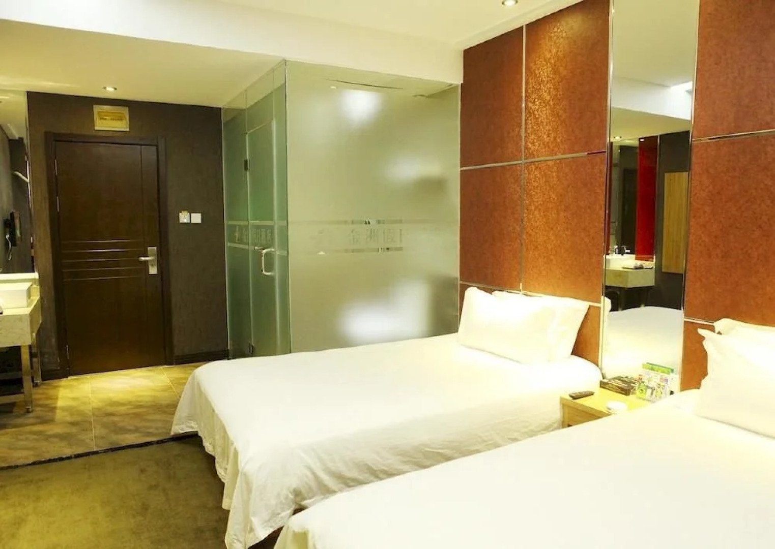 Jinzhou Holiday Hotel Yanji Juzi Street