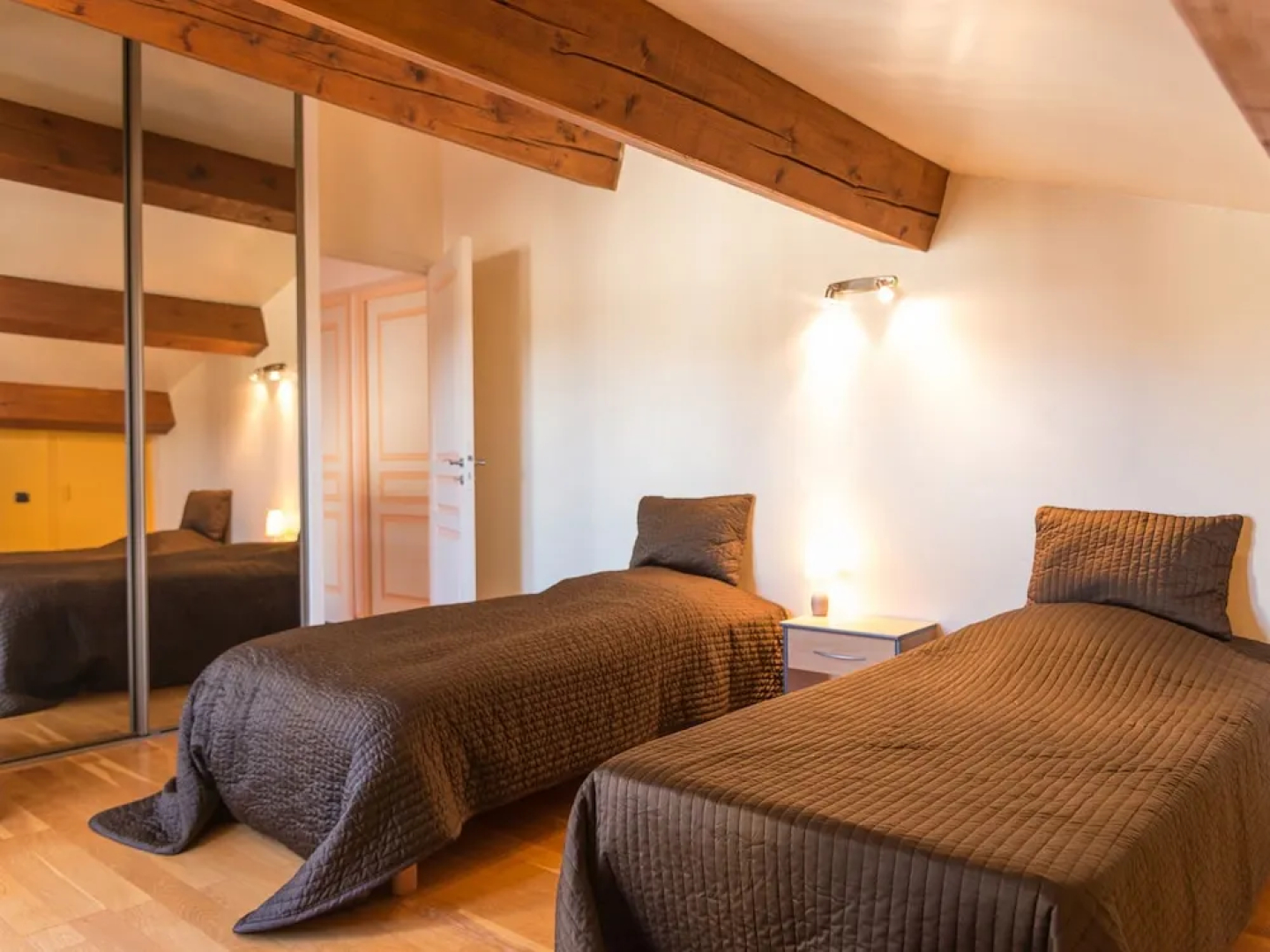 Spacious Villa in Languedoc-Roussillon with private Swimming Pool