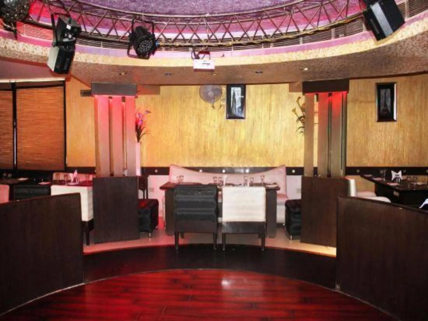 OYO 1922 Hotel Rajmandir