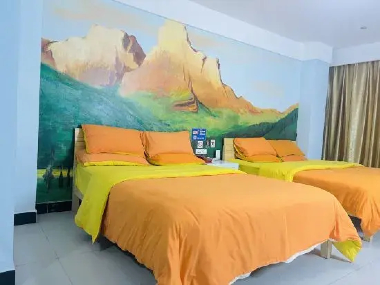 Lichuan Green Orange Hotel (Railway Station Branch)