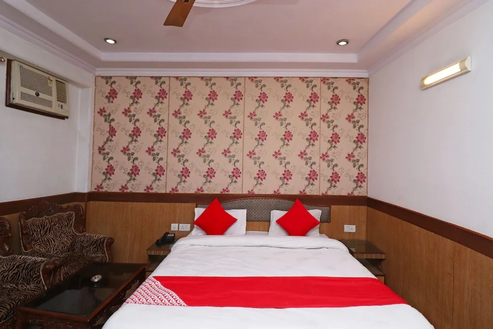 OYO 27878 Highway Inn International