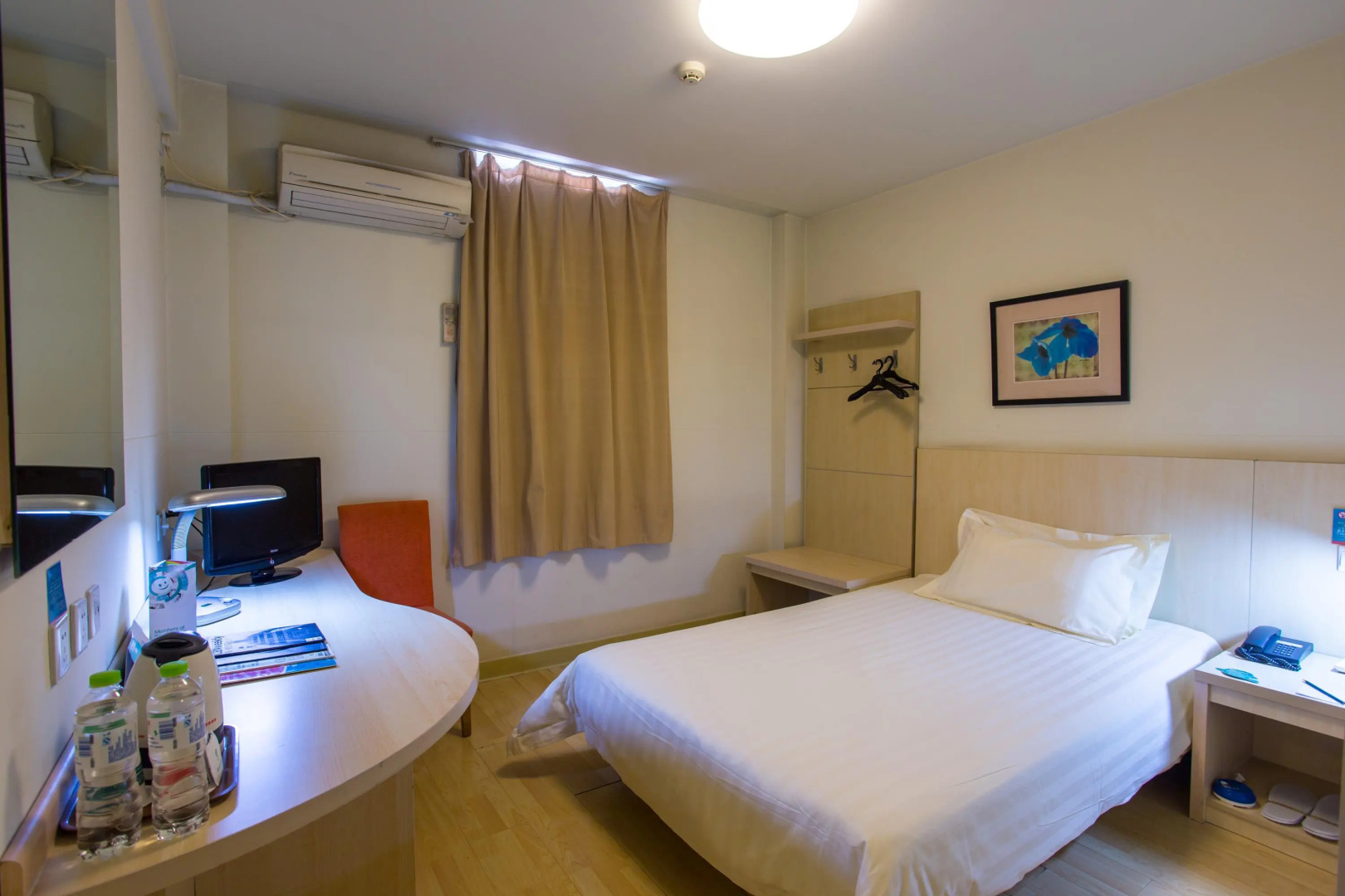 Magnotel Hotel Beijing West Railway Station