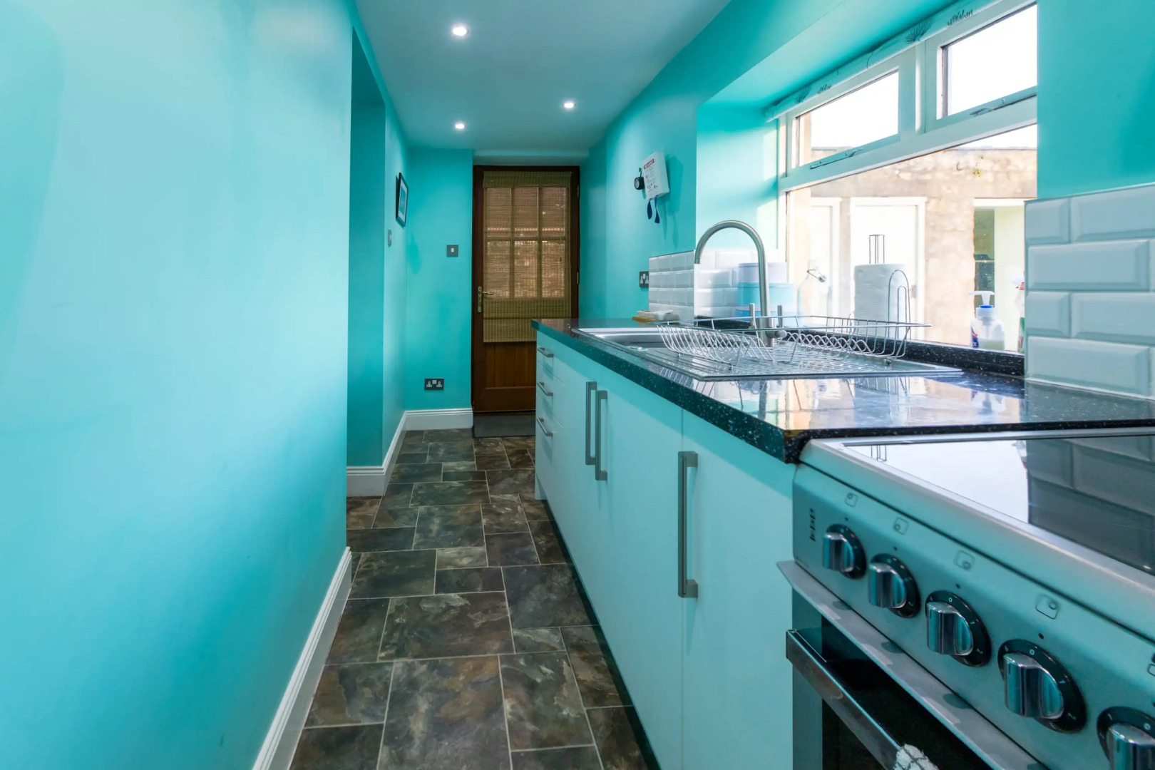 Host Stay No 5 Poppy Cottage