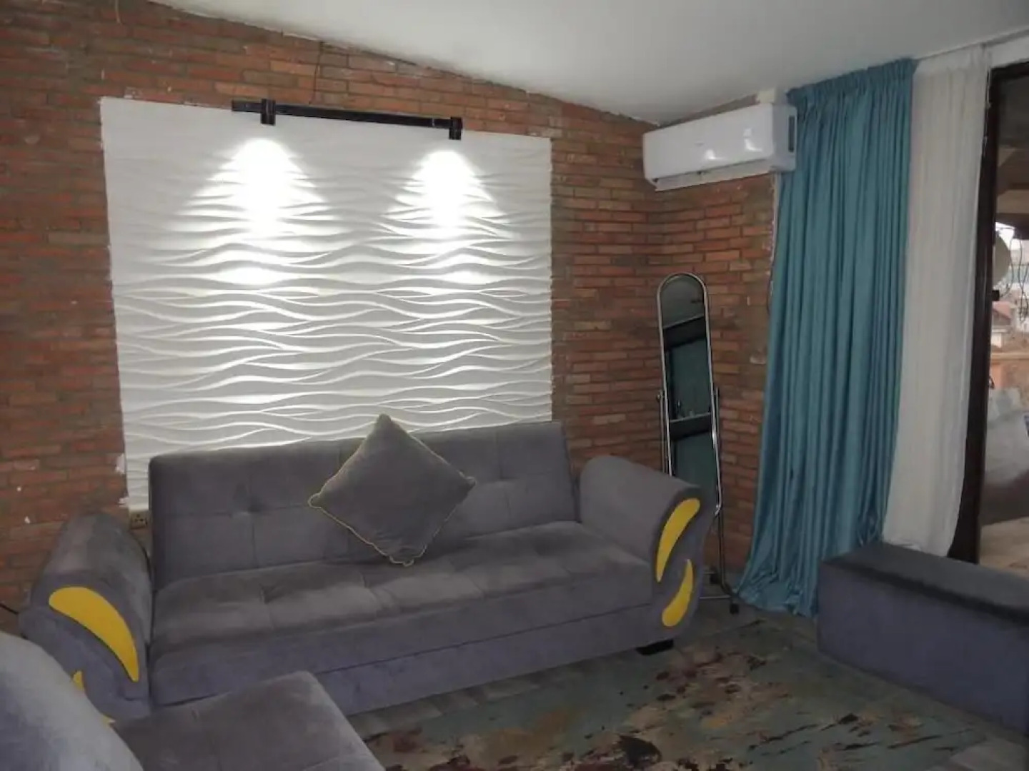 Отель SUNNY TIFLIS