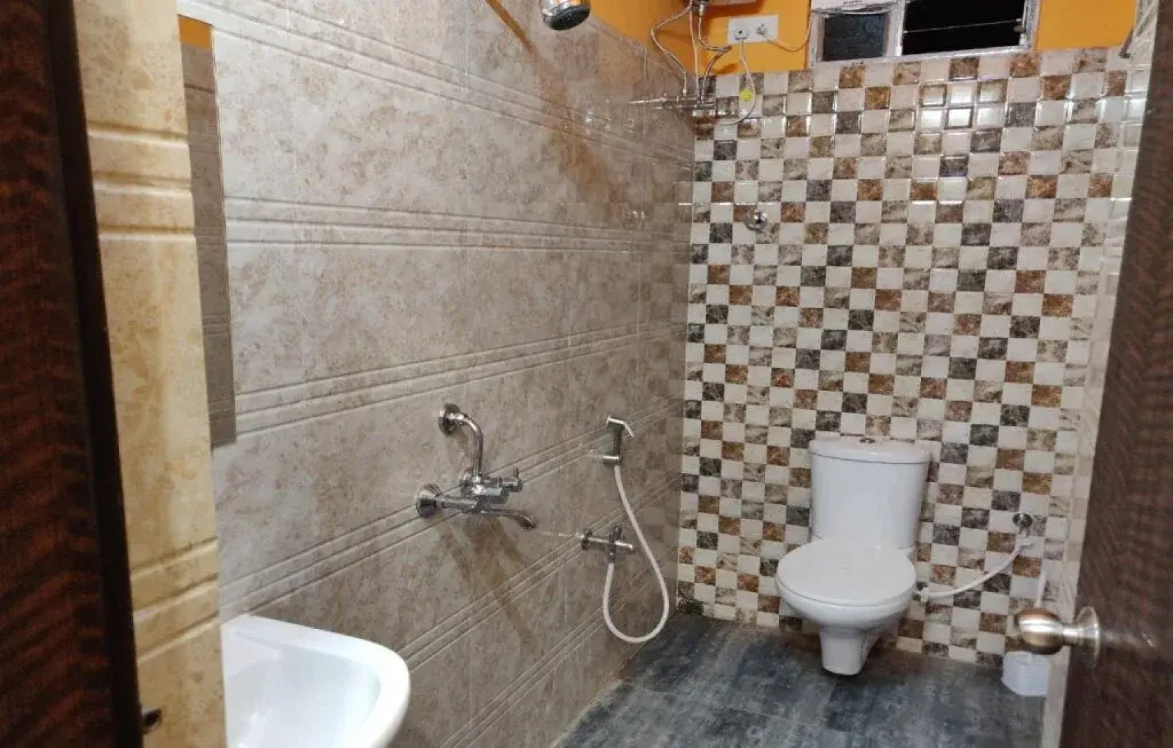 Hotel Ops By OYO Rooms