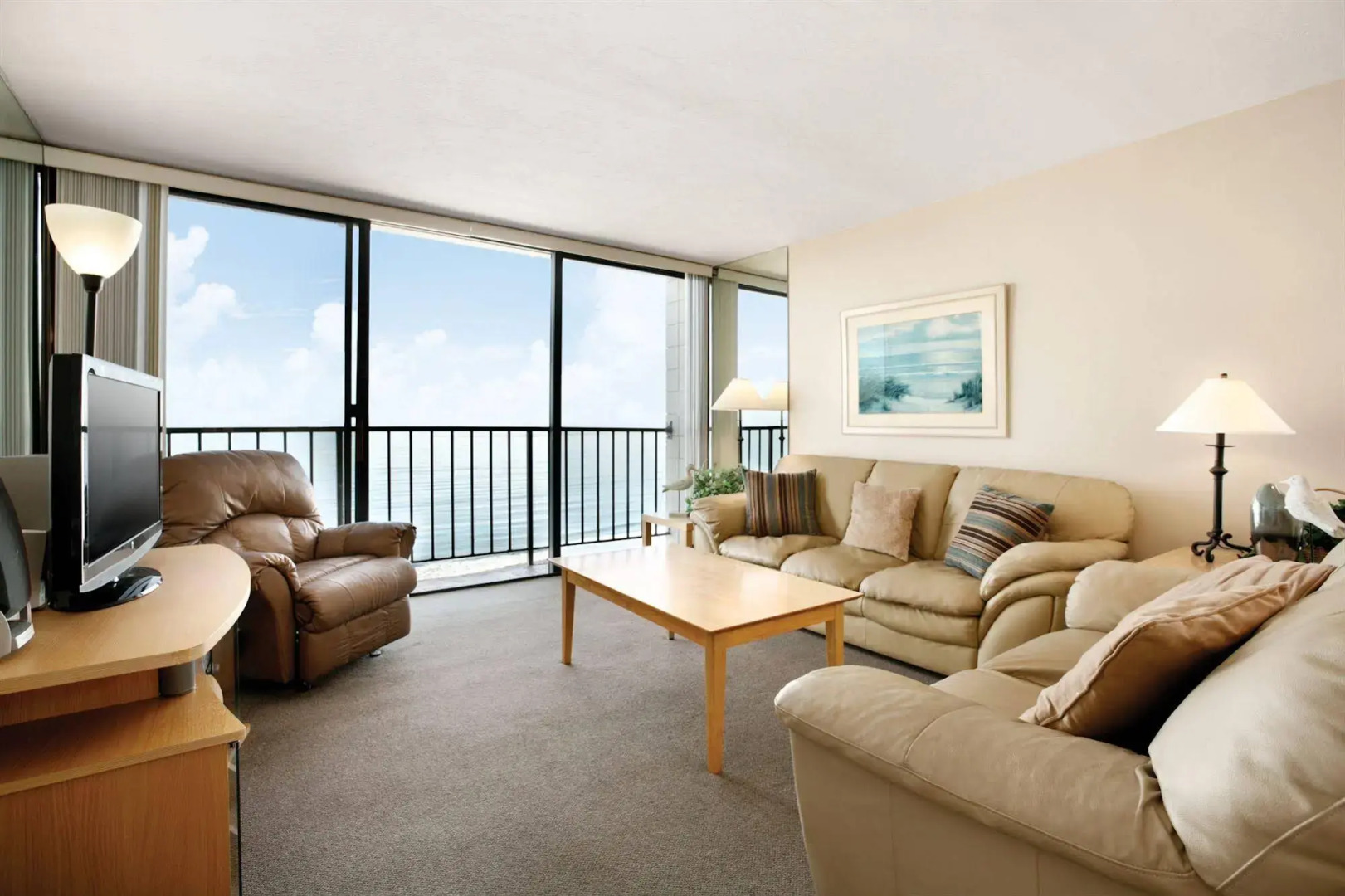 Capri by the Sea by All Seasons Resort Lodging