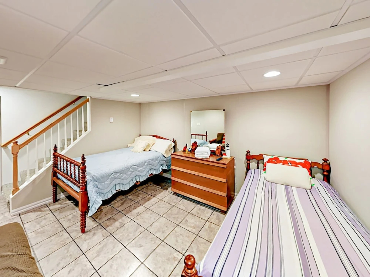 312 Carriage Lane Home - 4 Br home by RedAwning