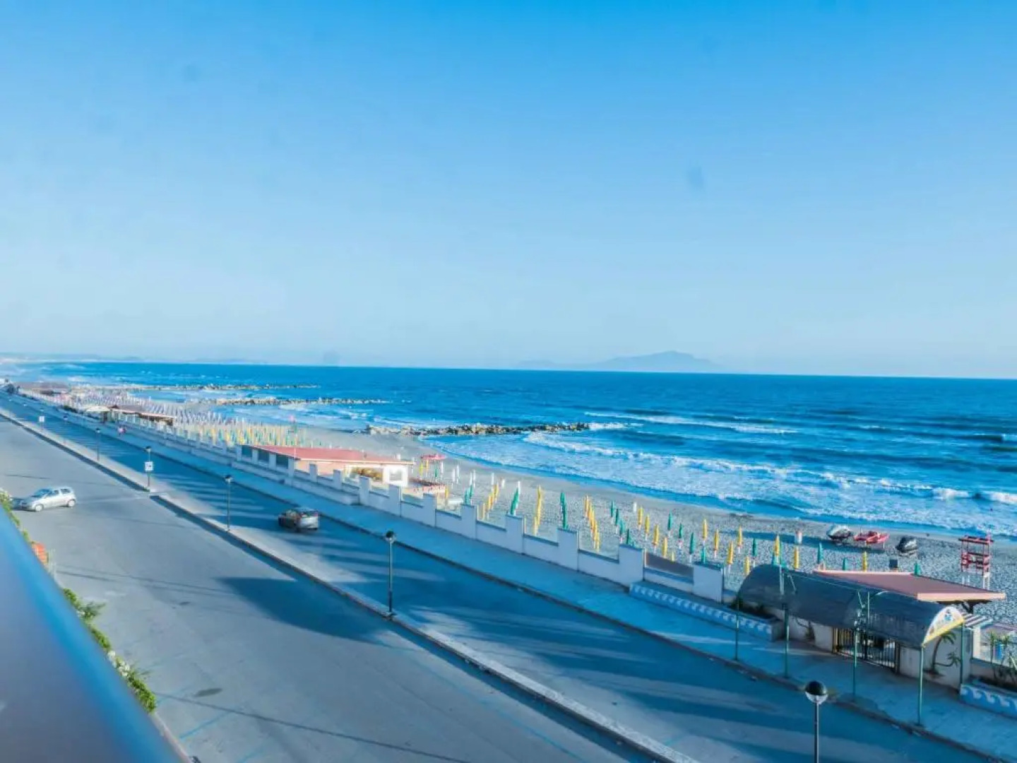 Demetra Seafront Apartment - Parking & Pool