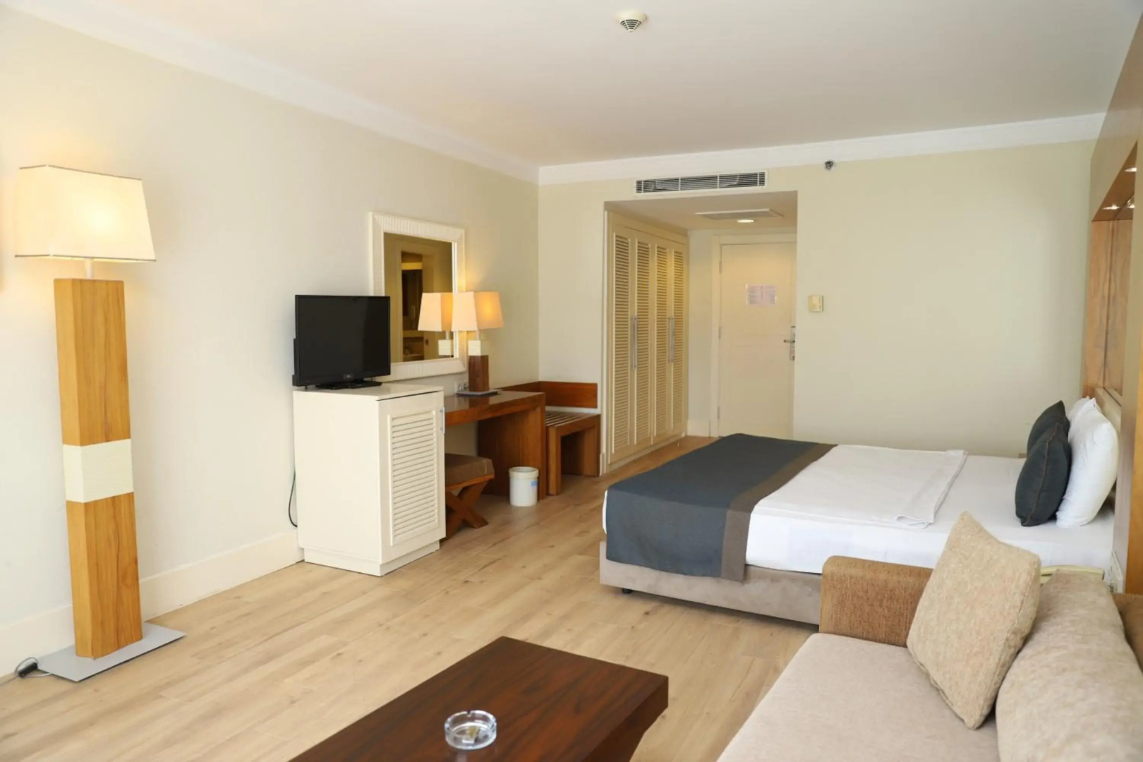 Seaden Sea World Resort & Spa