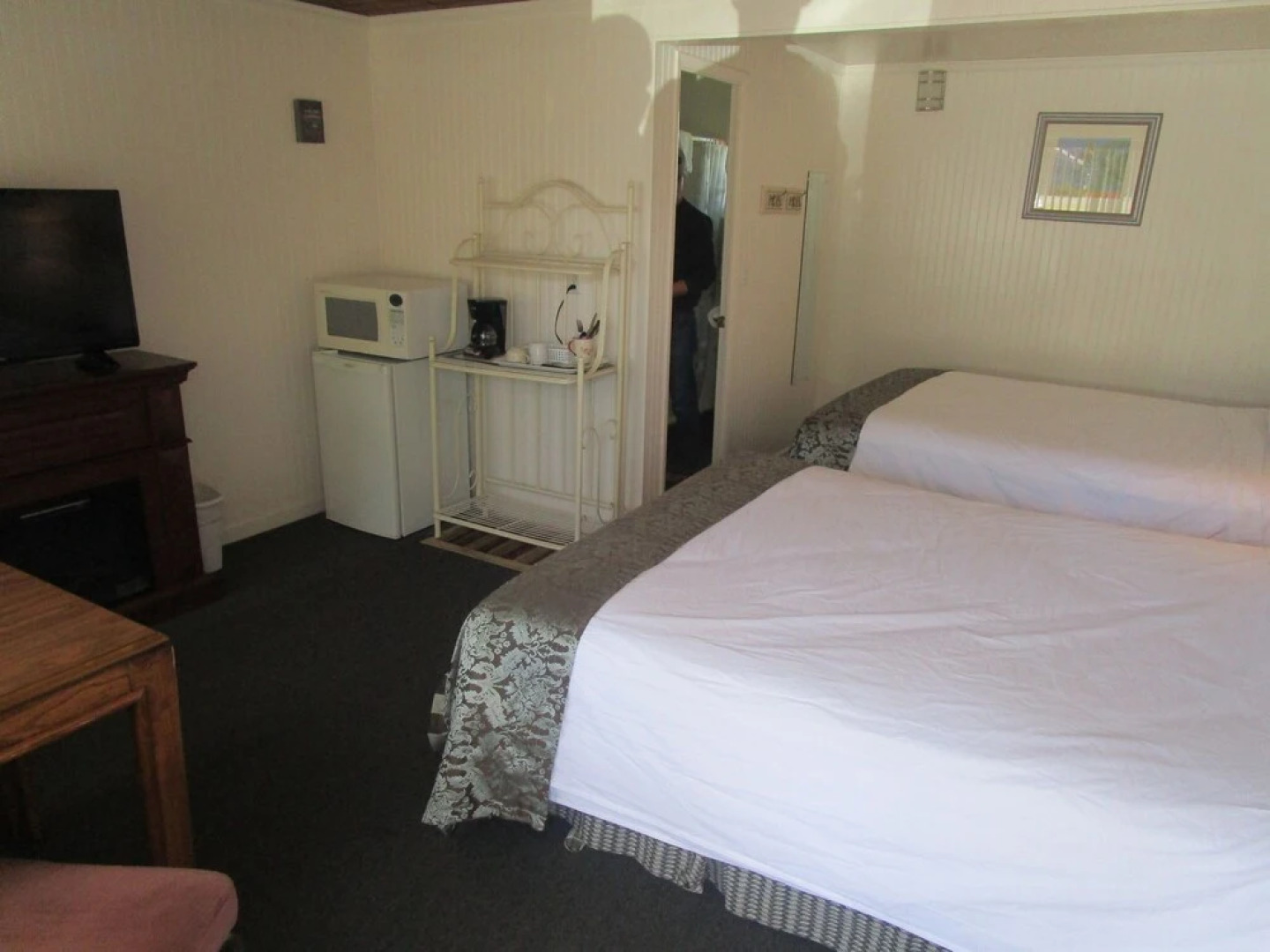 Pacific Motel and RV Park