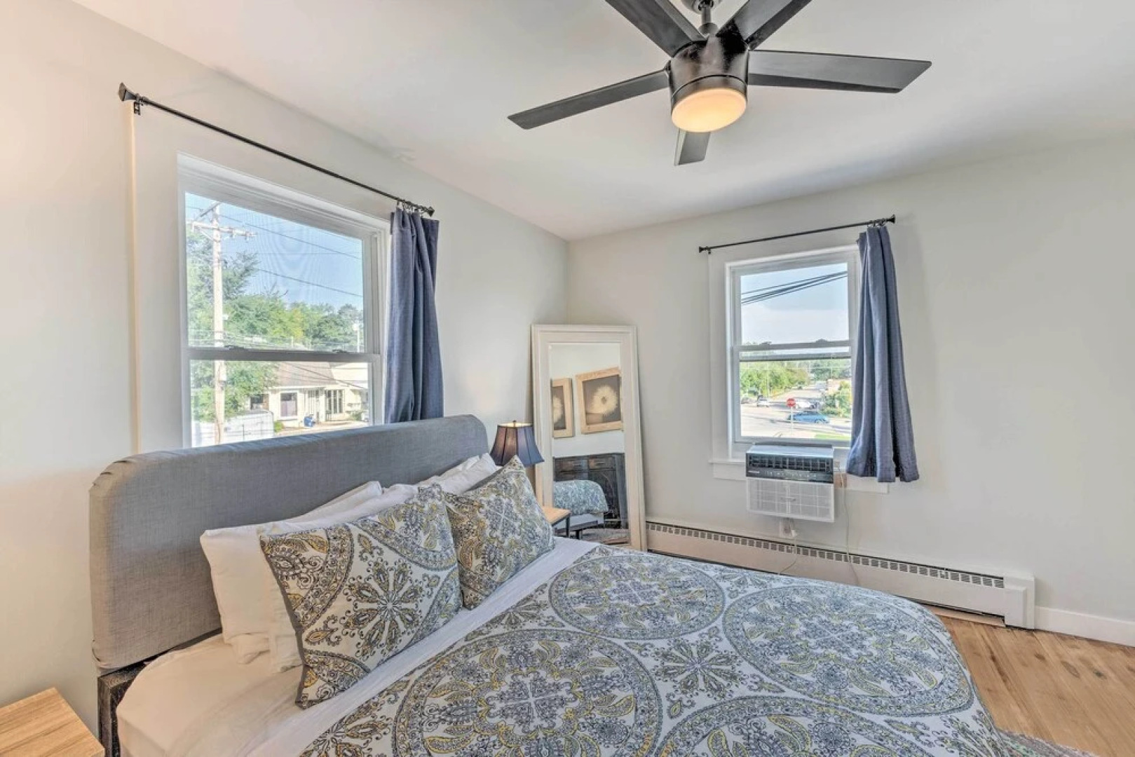 Breezy-chic Apartment - Steps to Geneva Lake!