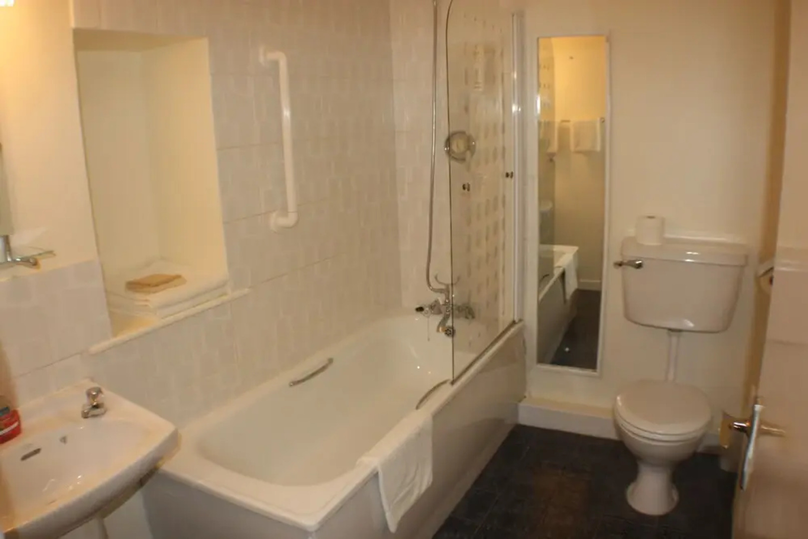 The Old Anchor Inn B&B Annascaul