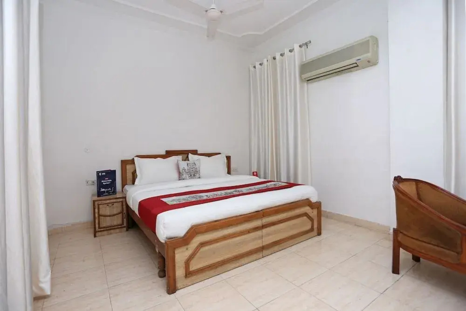 OYO 10072 Hotel Amrit Regency