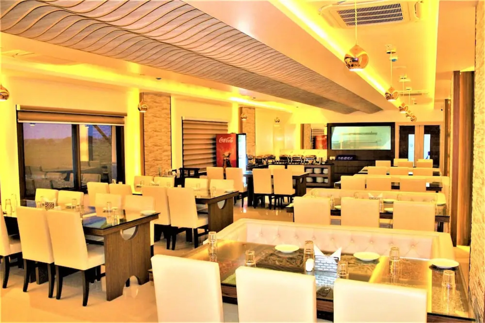 Sambhabana Hotel & Suites