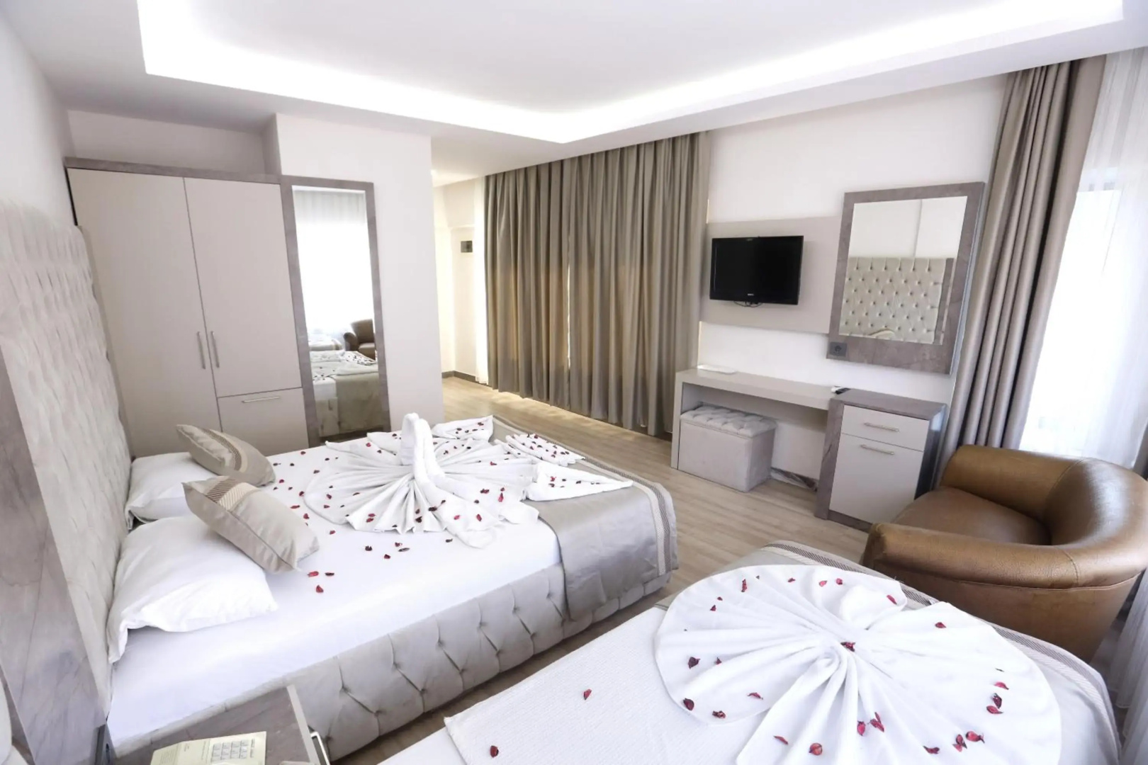 Kıvrak Hotel