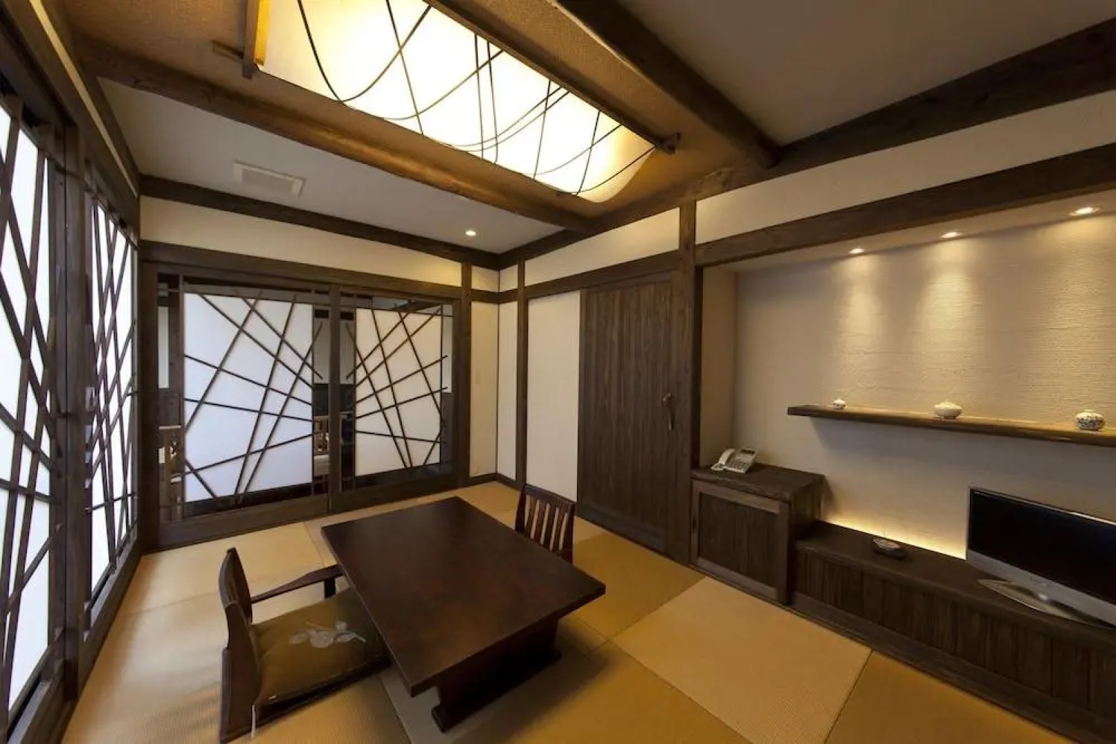 Gokuraku Onsen Takumi No Yado