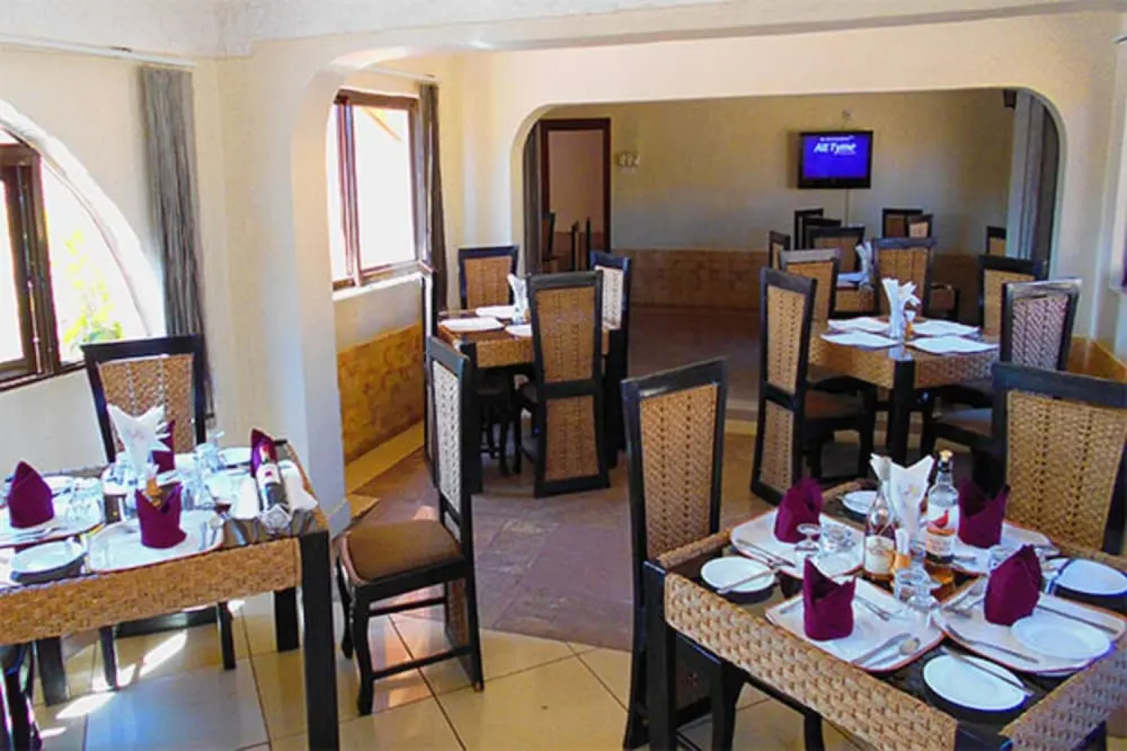 DewChurch Drive Hotel