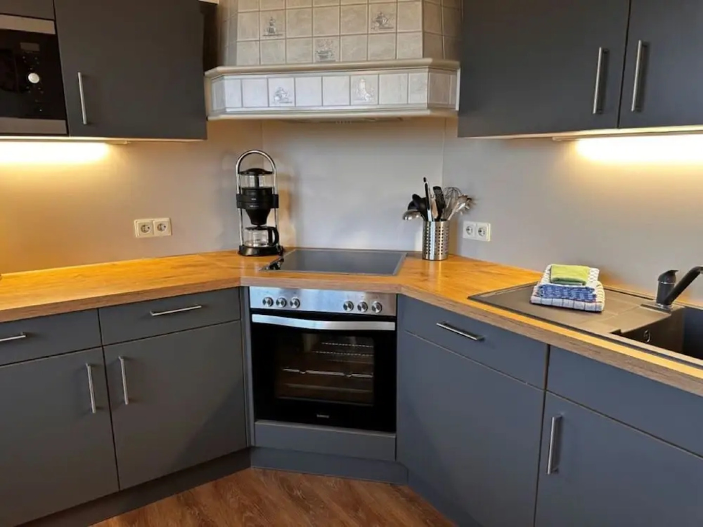 Habel Modern Retreat